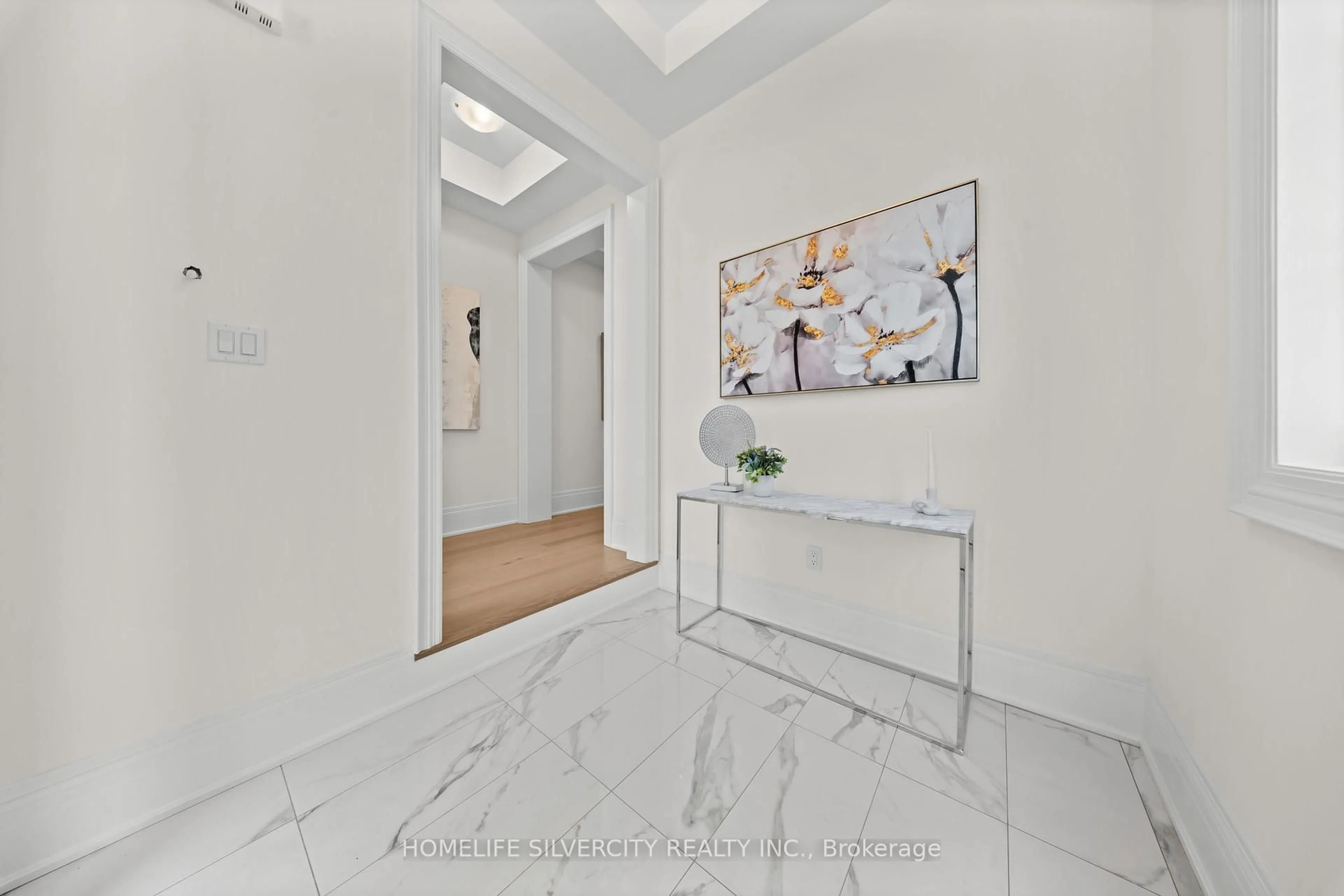 Indoor foyer for 7 Tilden St, Vaughan Ontario L3L 0G2