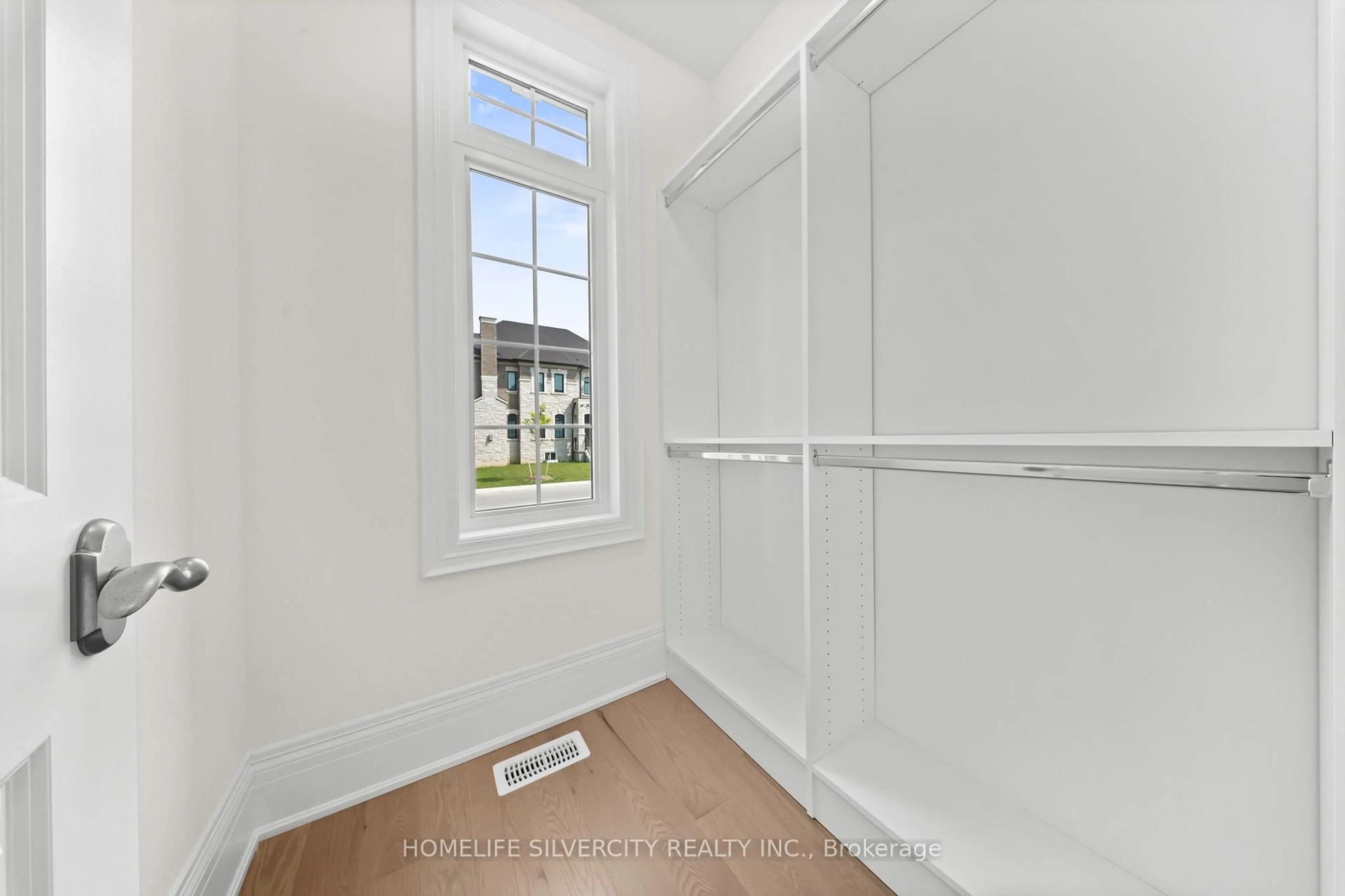 Unknown for 7 Tilden St, Vaughan Ontario L3L 0G2