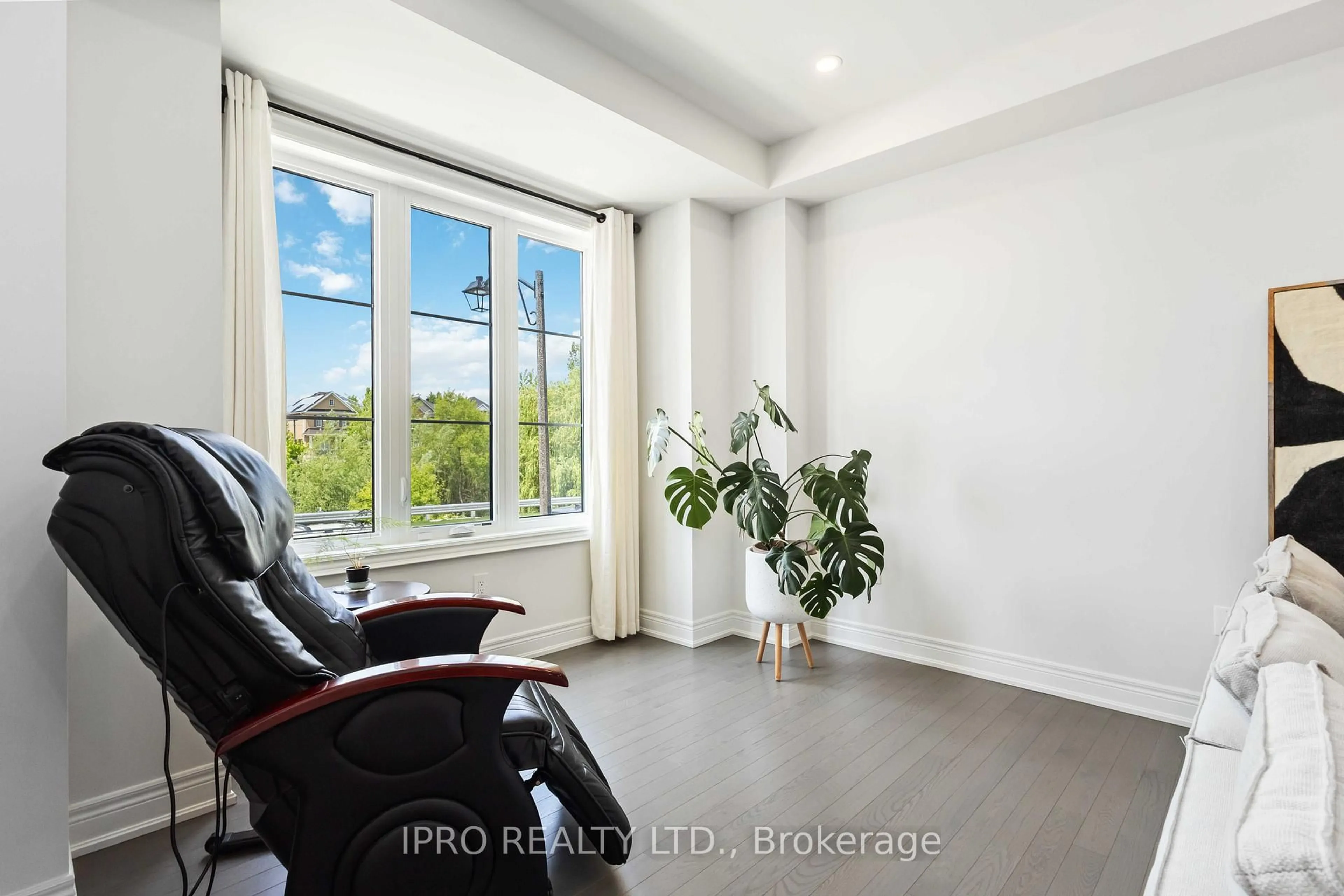 A pic of a room for 12 Fred Lablanc Dr, Markham Ontario L6B 1R8