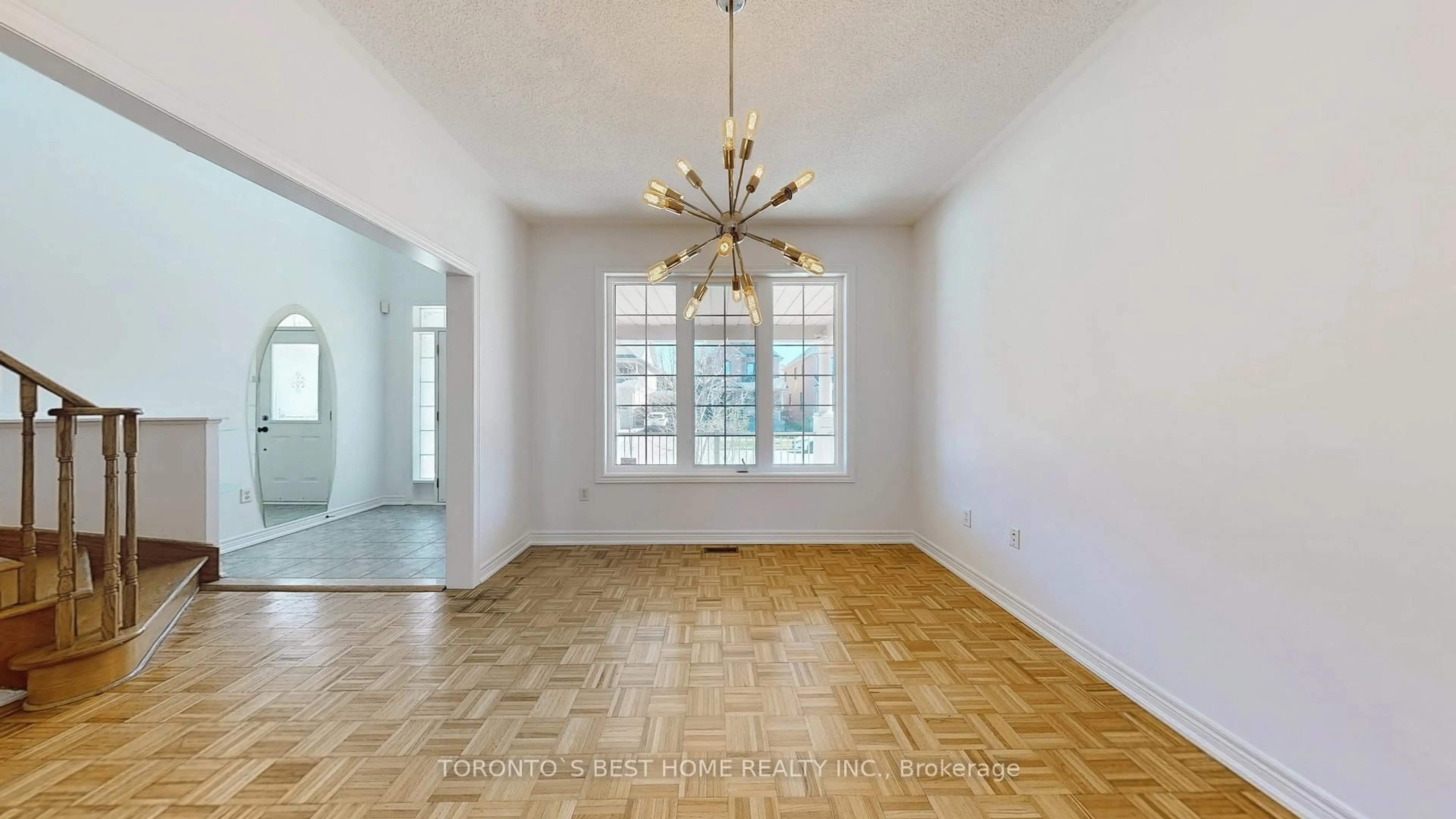 Unknown for 10 Waldron Cres, Richmond Hill Ontario L4E 4A3