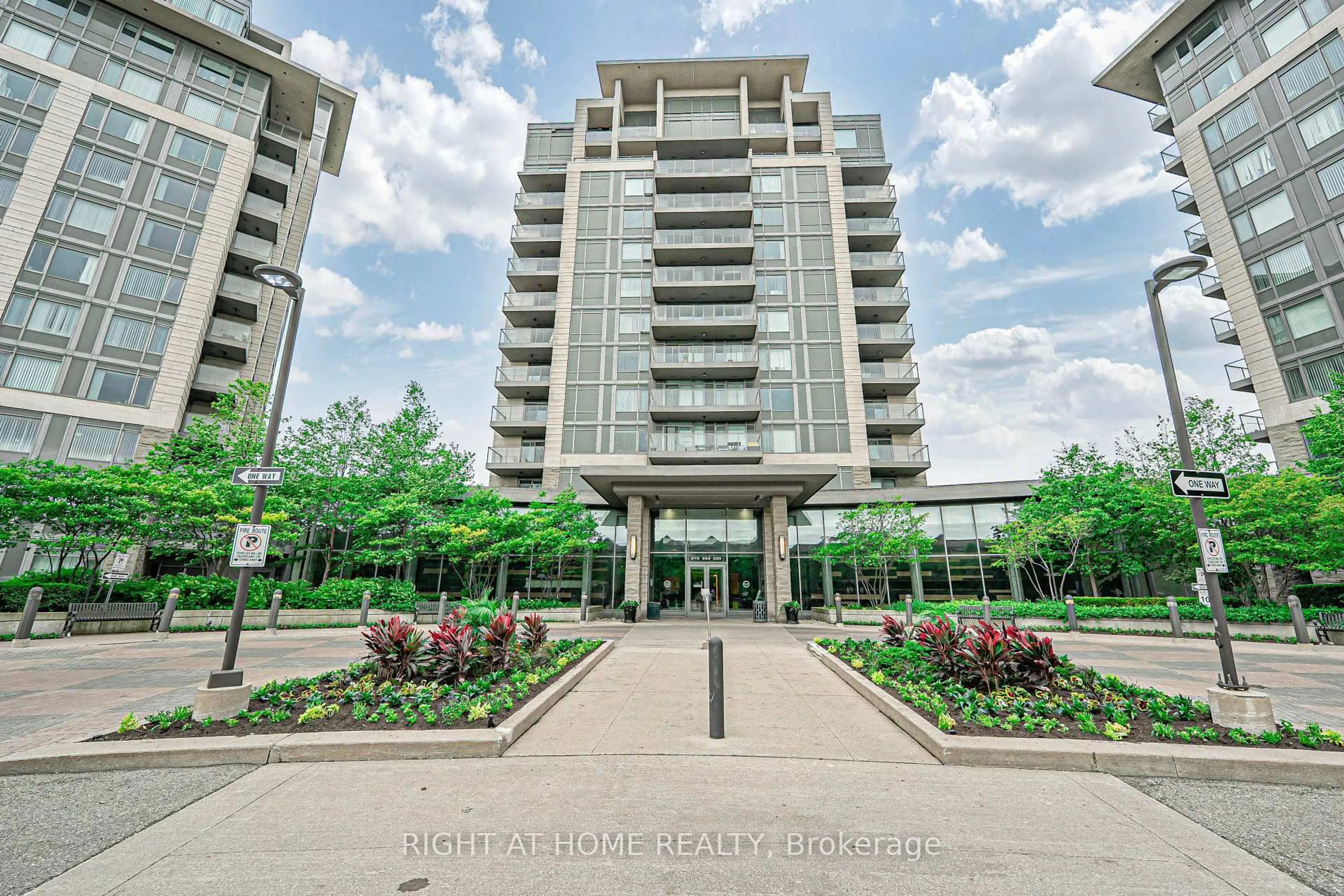 Unknown for 273 South Park Rd #809, Markham Ontario L3T 0B5