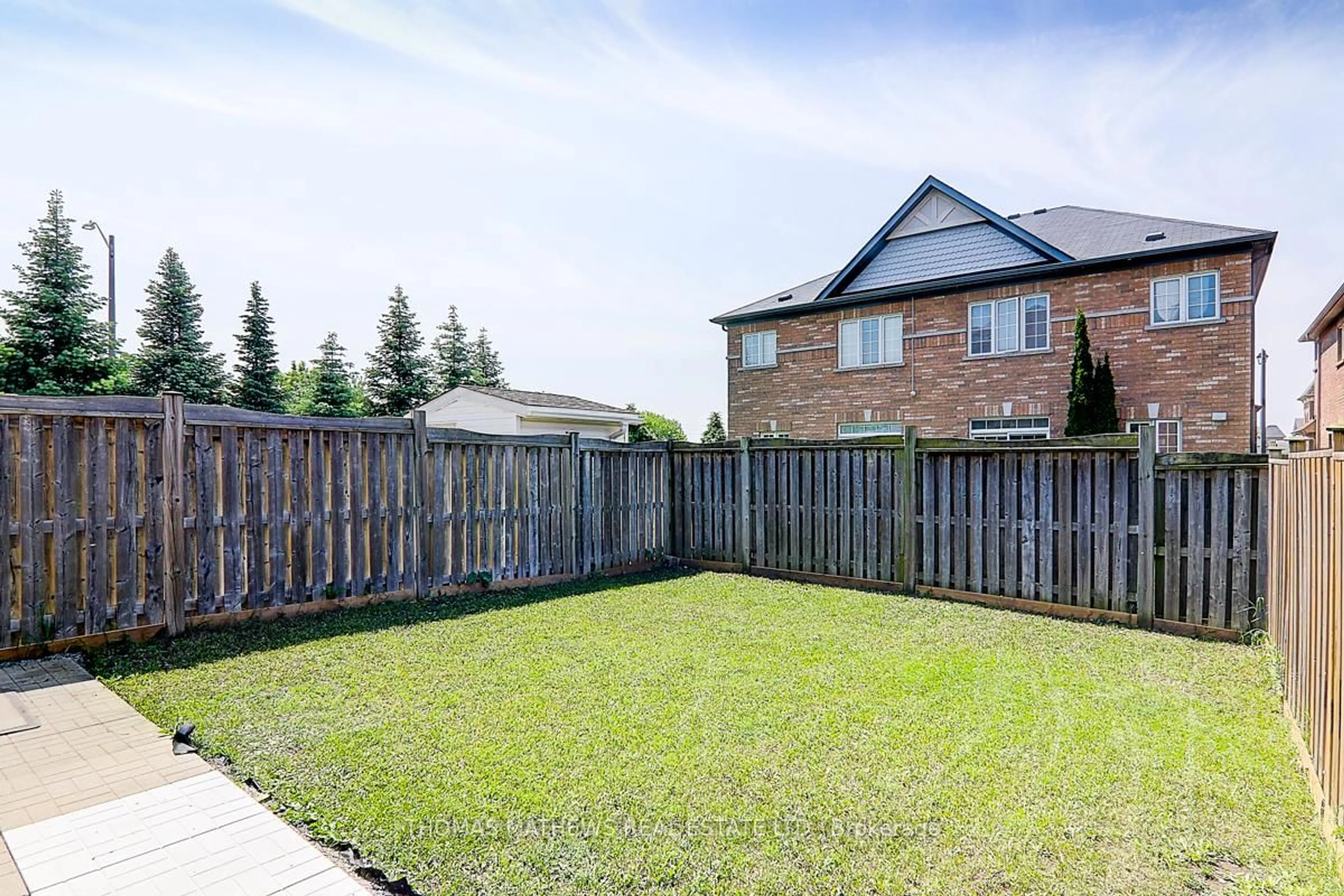 Patio, street for 25 Turnhouse Cres, Markham Ontario L6B 0S5