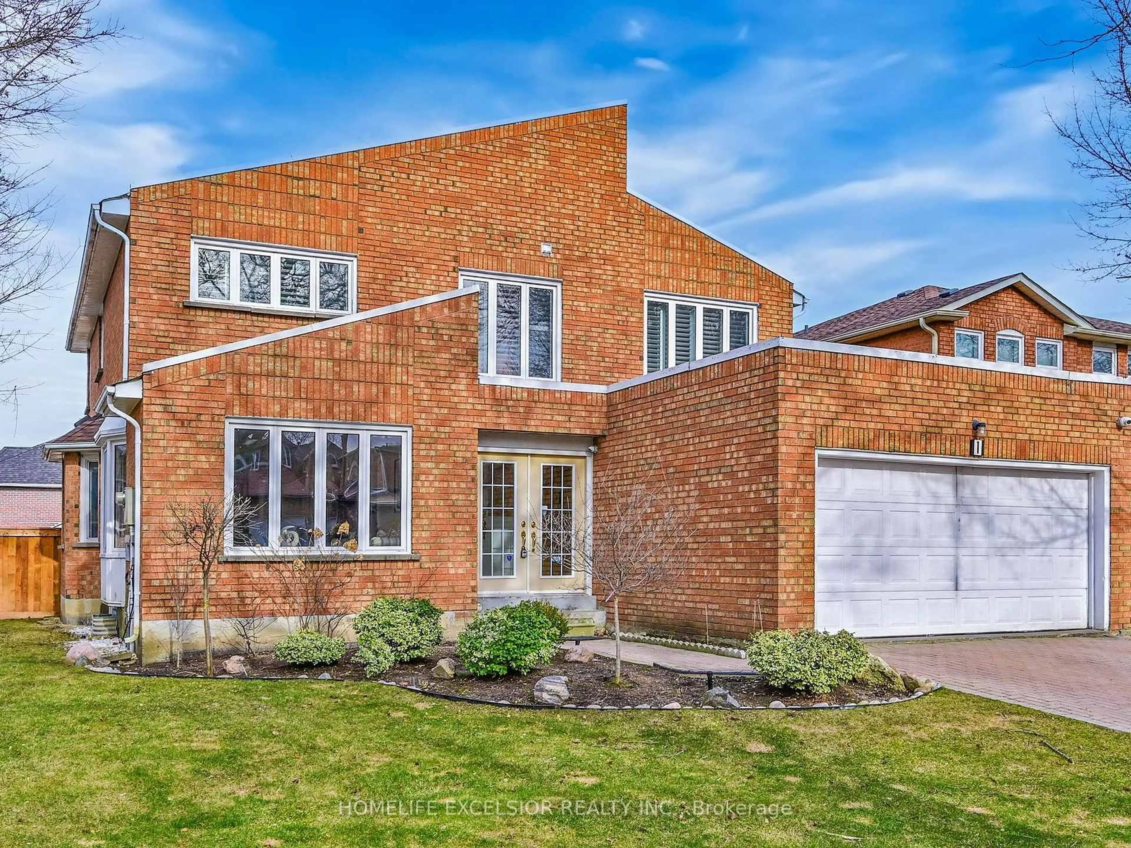 Home with brick exterior material, street for 1 Atwood Crt, Markham Ontario L3T 6T4