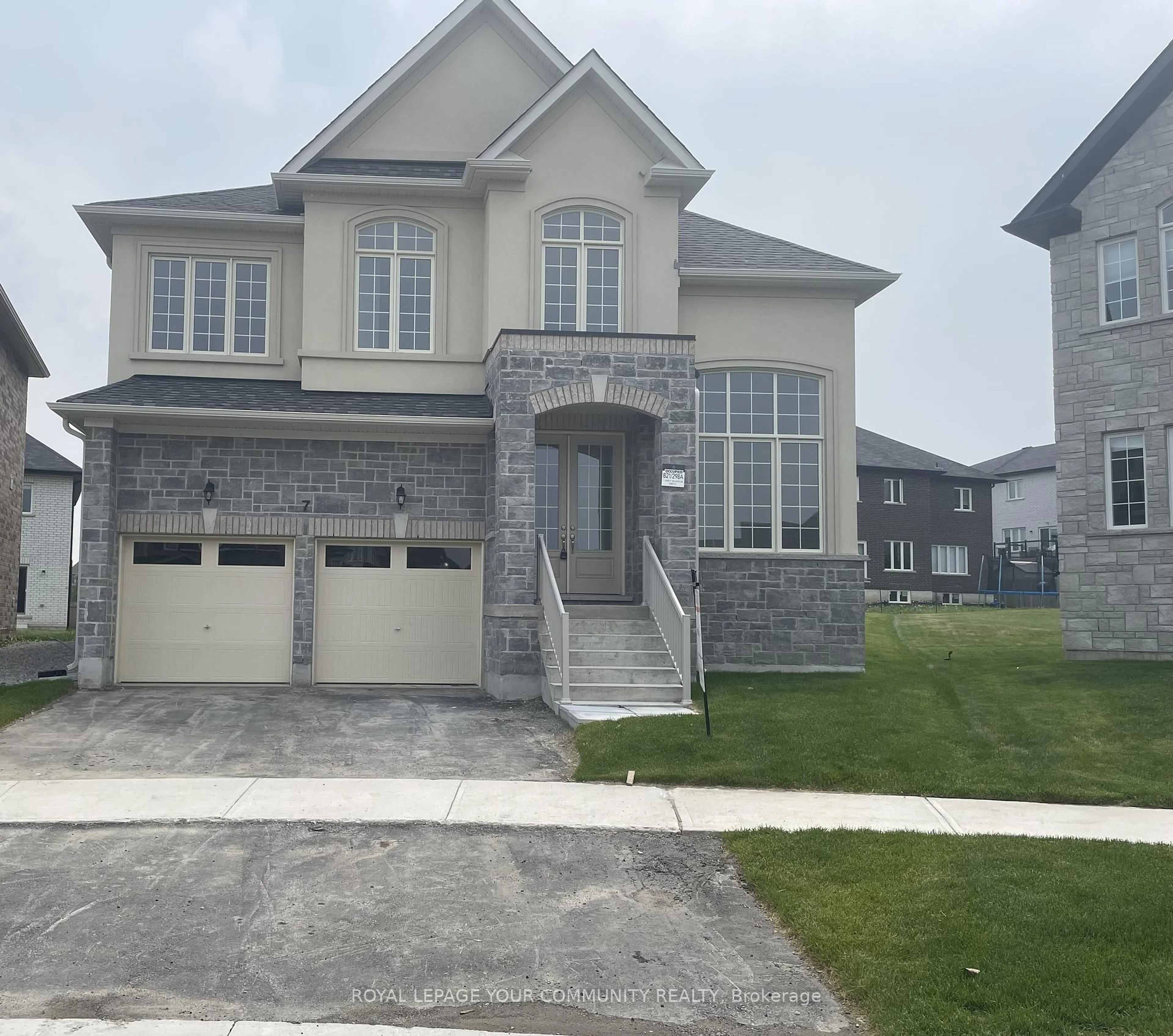 Home with brick exterior material, street for 7 Dawn Blossom Dr, Georgina Ontario L4P 0H4