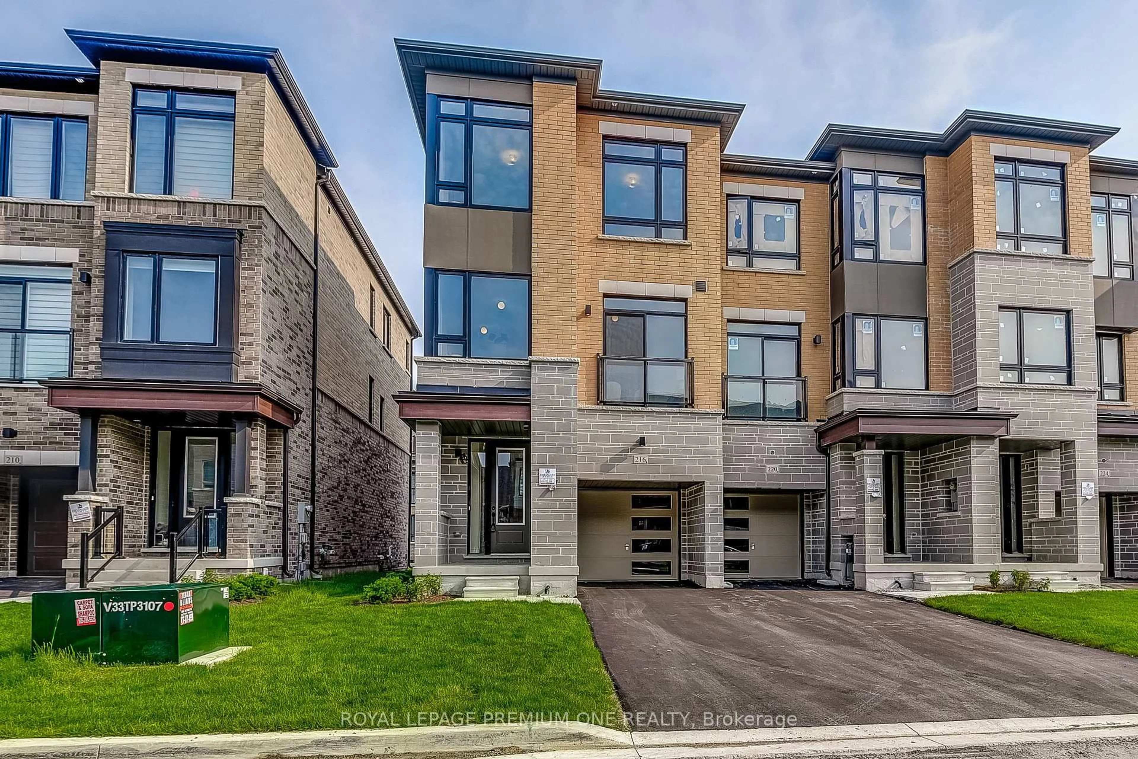 Home with brick exterior material, street for 216 Tennant Circ, Vaughan Ontario L4H 5L4