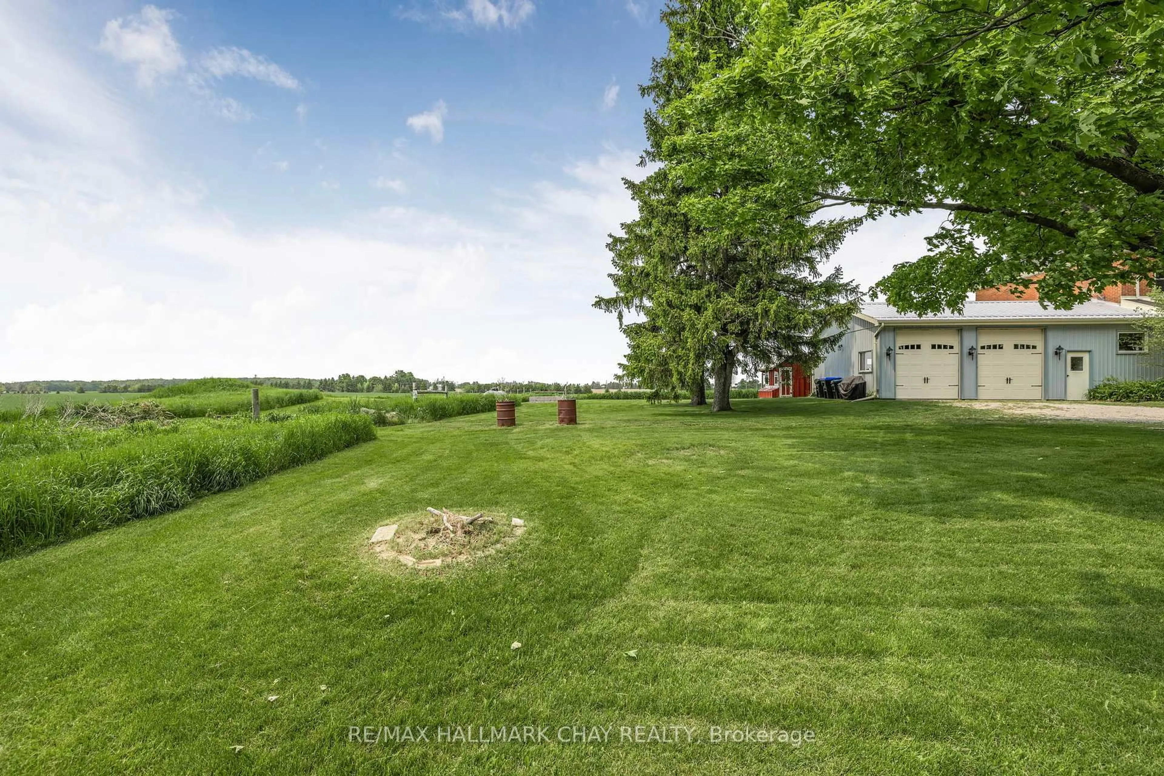 A pic from outside/outdoor area/front of a property/back of a property/a pic from drone, water/lake/river/ocean view for 4735 20th Sdrd, Essa Ontario L0L 2N0