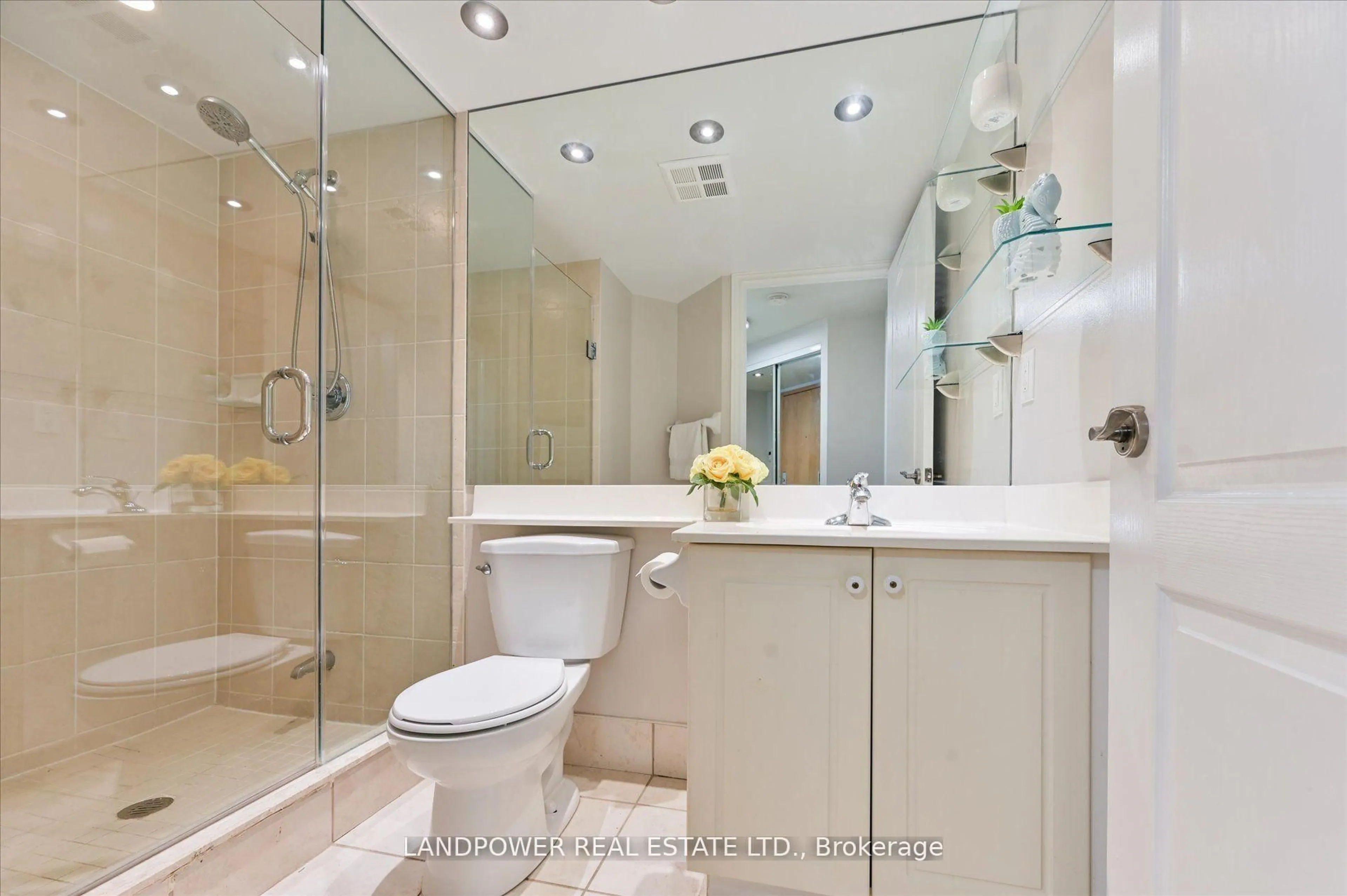 Standard bathroom, ceramic/tile floor for 48 Suncrest Blvd #310, Markham Ontario L3T 7Y6