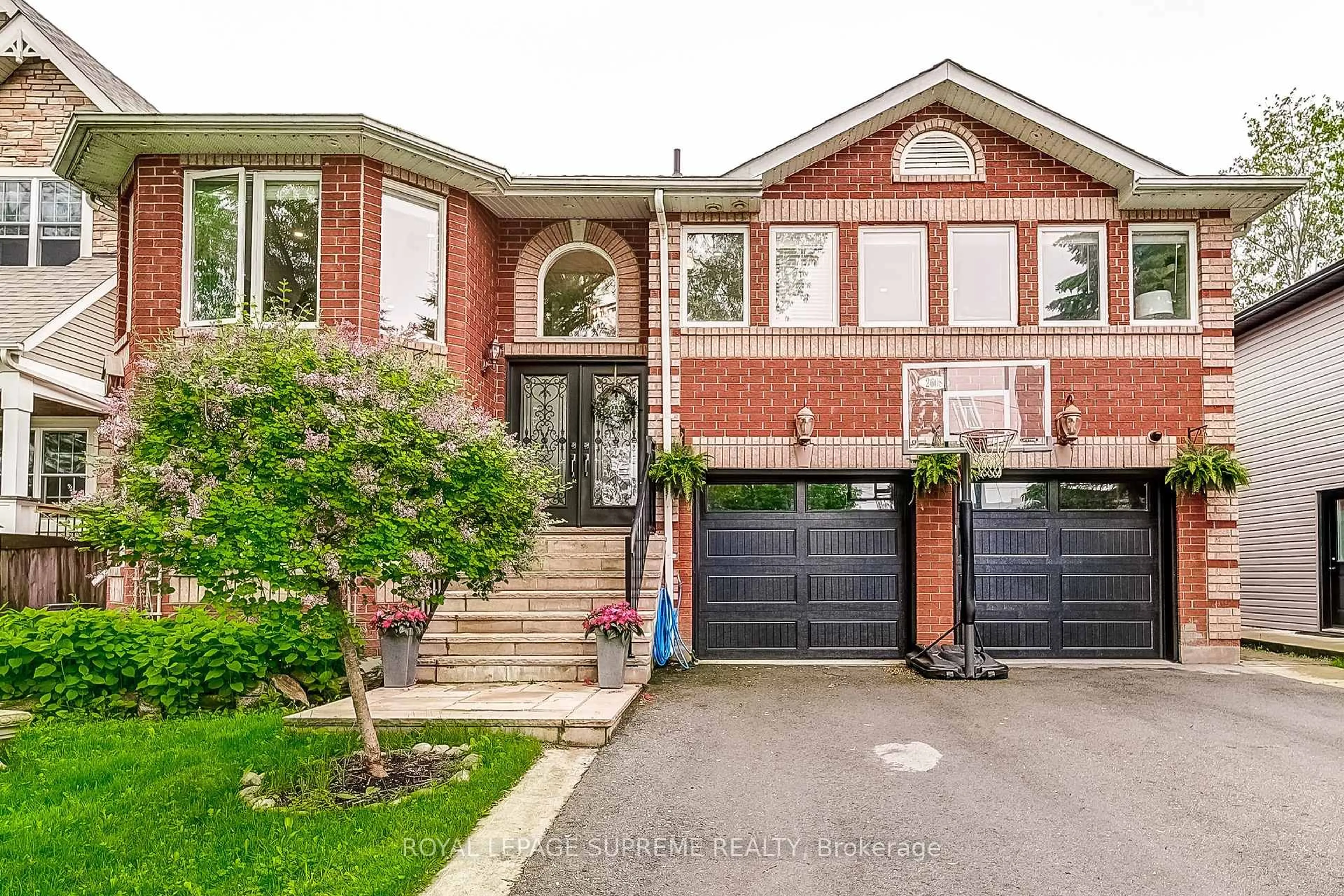 Home with brick exterior material, street for 2608 Leonard St, Innisfil Ontario L9S 3T9