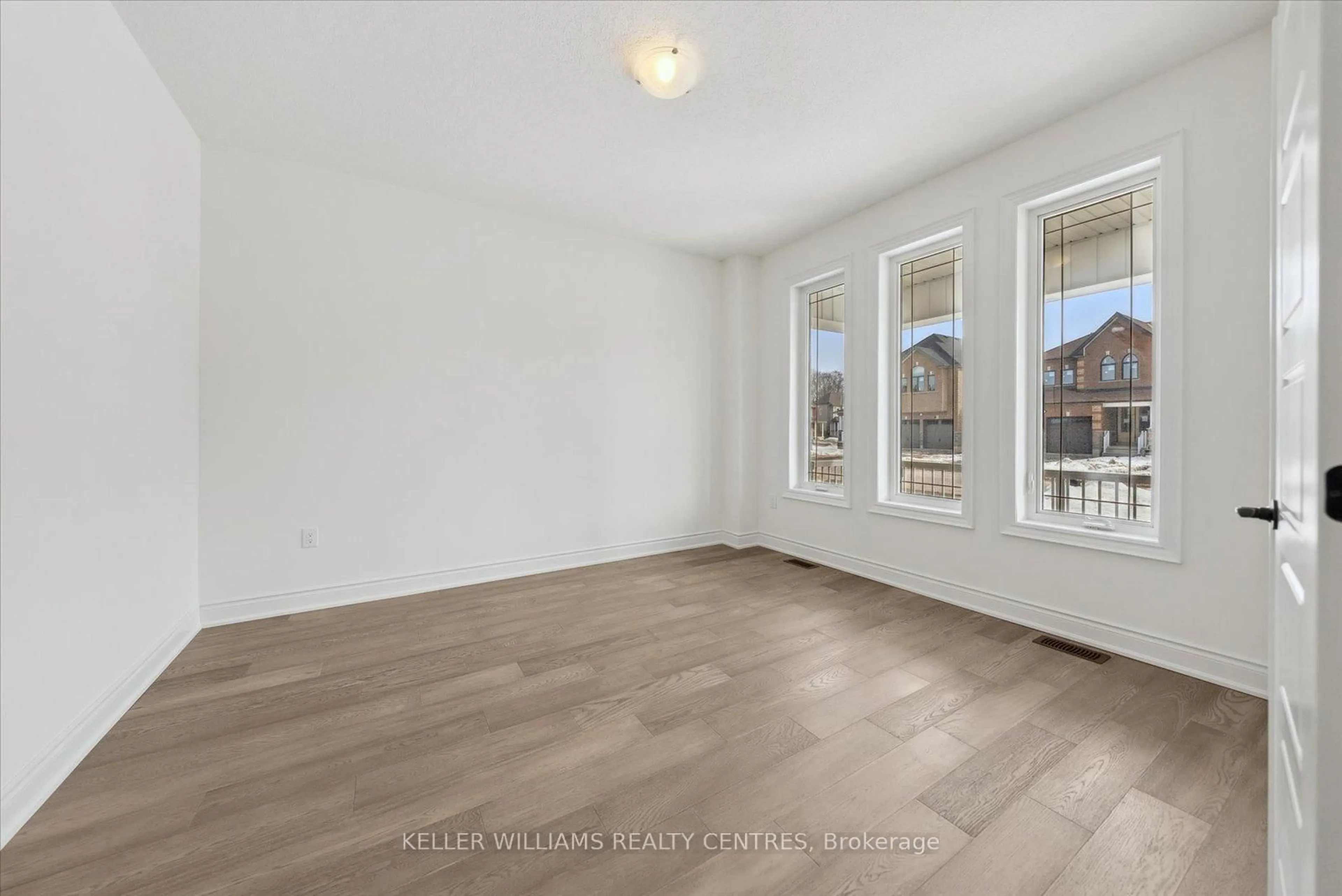 A pic of a room for 60 Wood Cres, Essa Ontario L3W 0W5