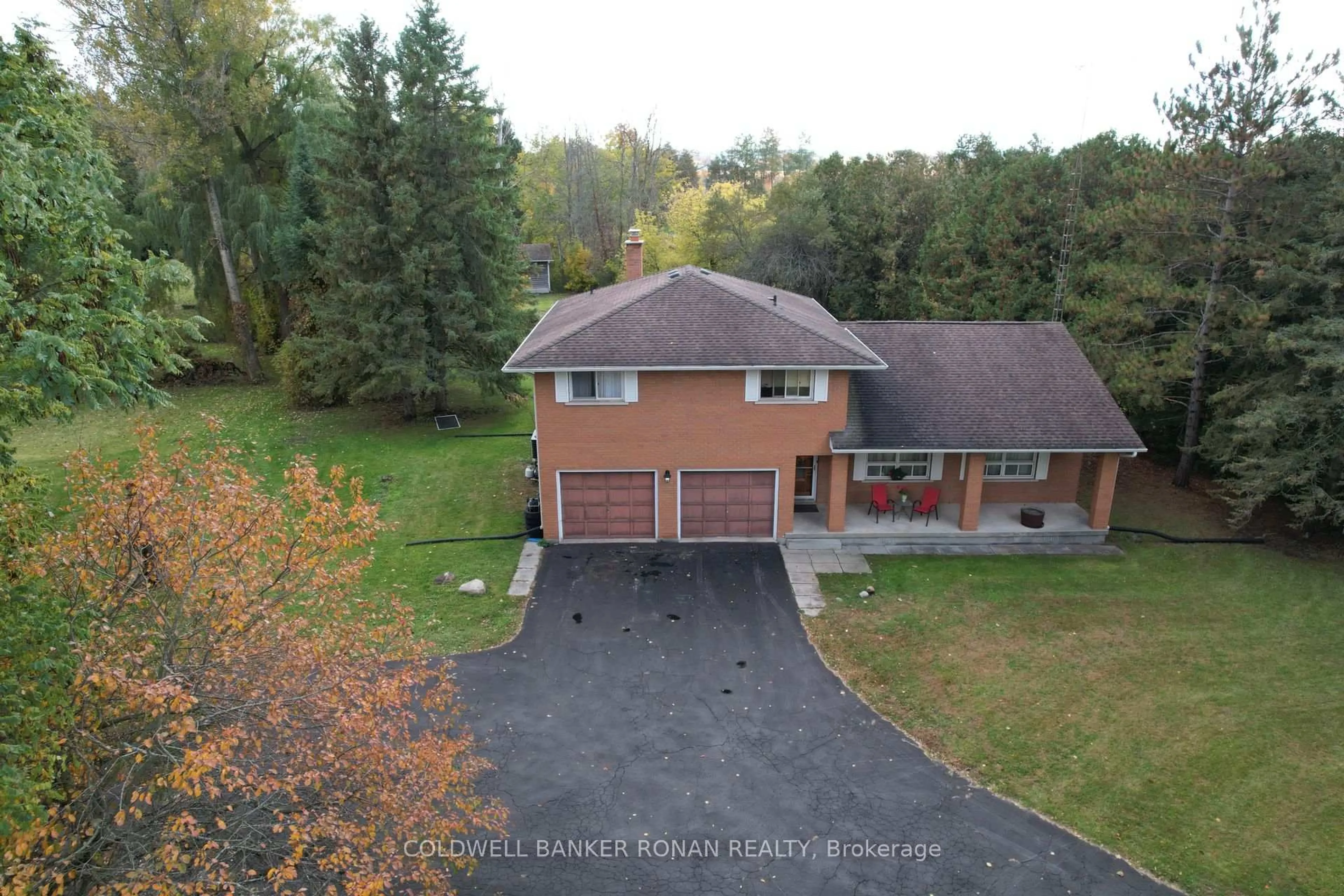 A pic from outside/outdoor area/front of a property/back of a property/a pic from drone, water/lake/river/ocean view for 4845 Lloydtown Aurora Rd, King Ontario L7B 0E2
