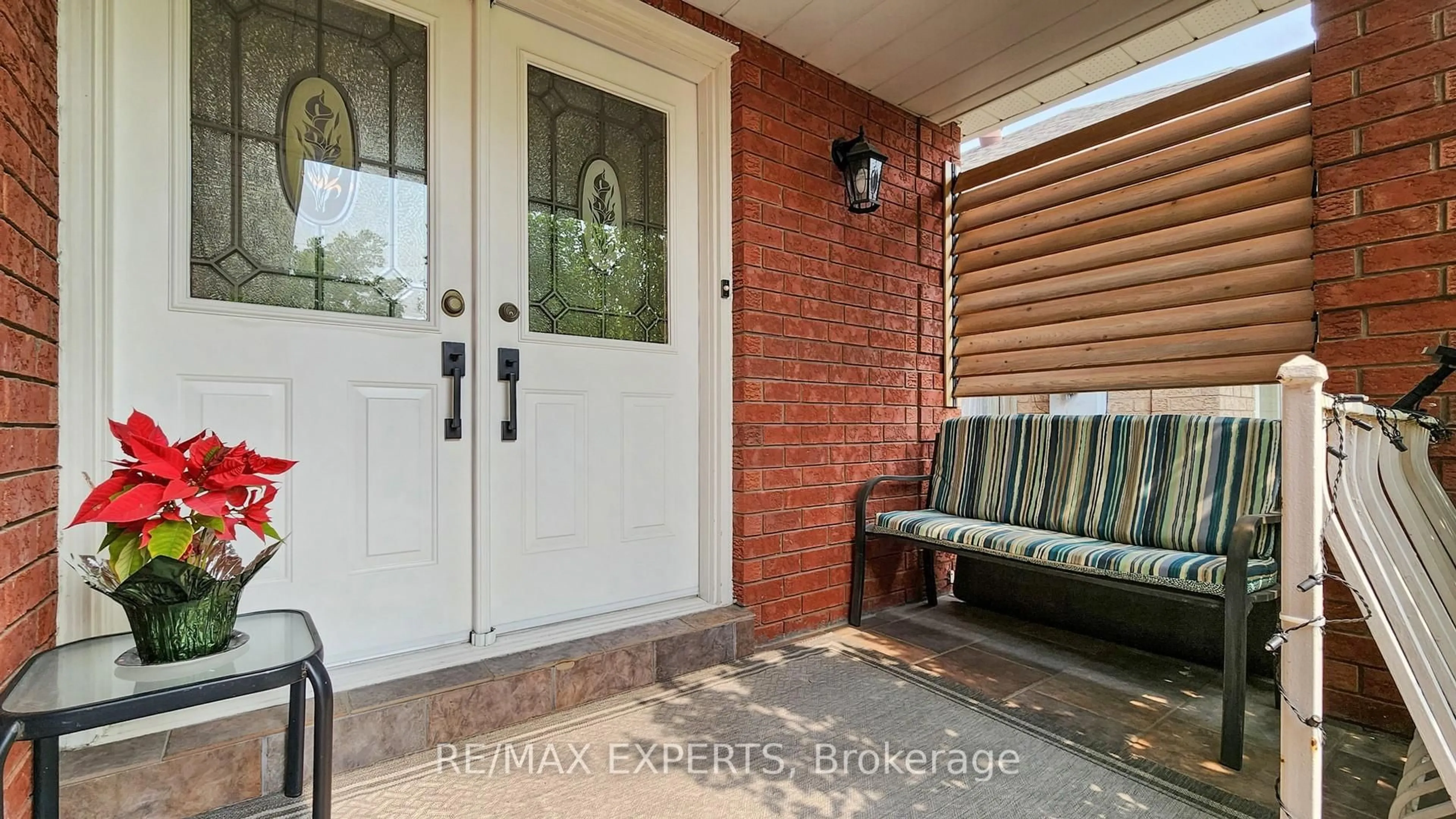 Indoor entryway for 189 Castlepoint Dr, Vaughan Ontario L4H 1G5