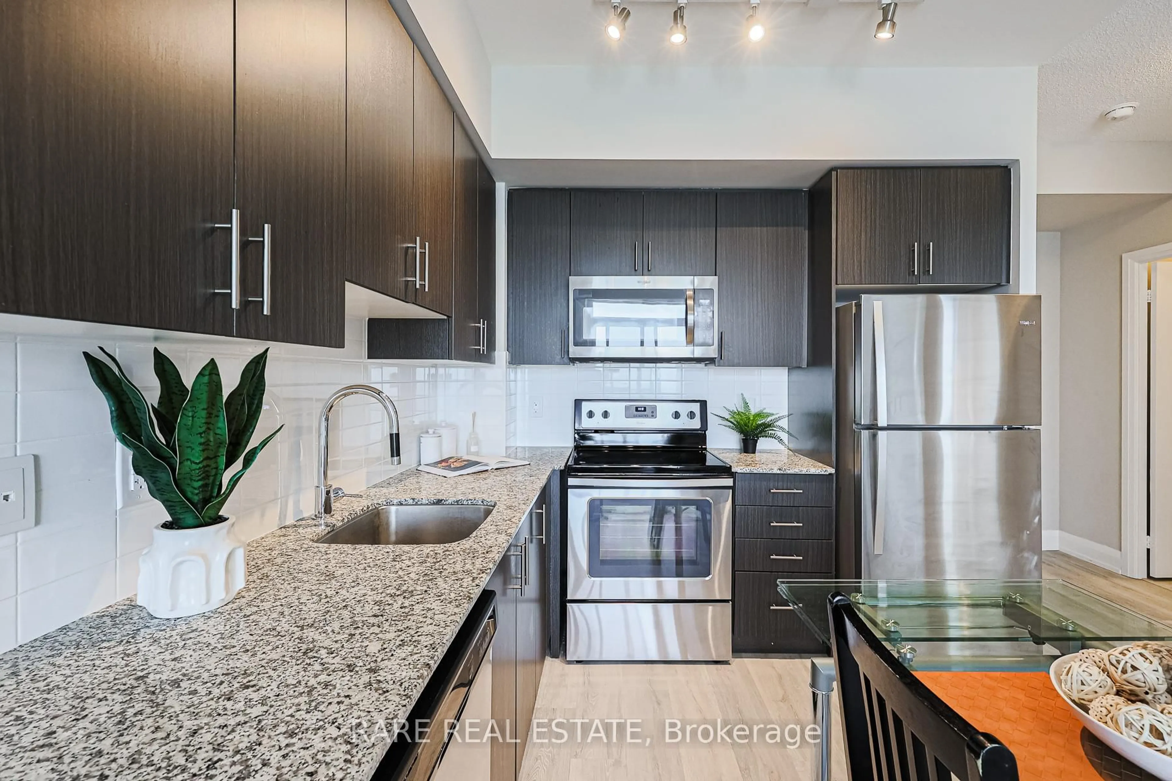 Standard kitchen, unknown for 3700 Highway 7 #2109, Vaughan Ontario L6L 0G7