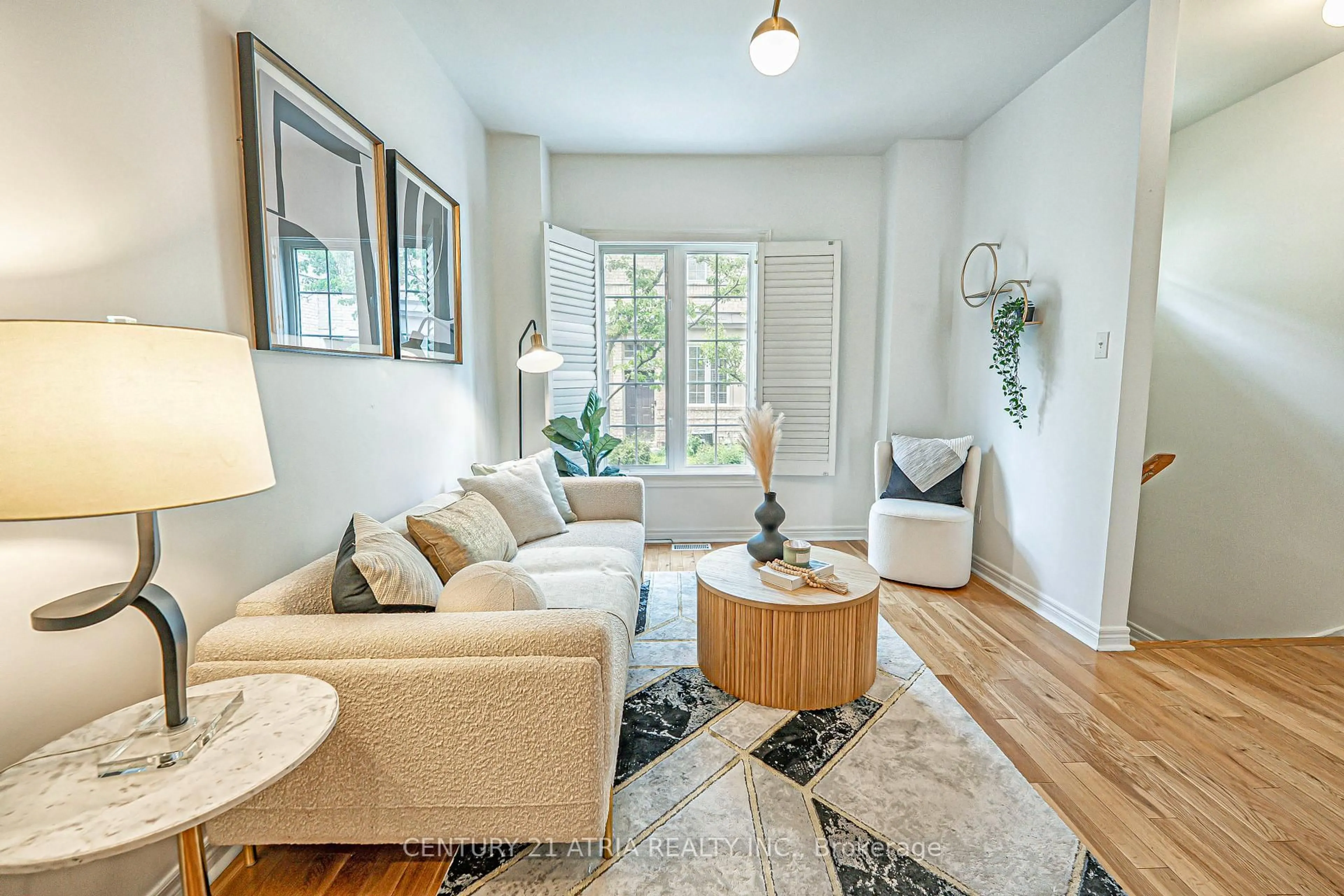 Living room with furniture, unknown for 23 Observatory Lane #91, Richmond Hill Ontario L4C 0M7