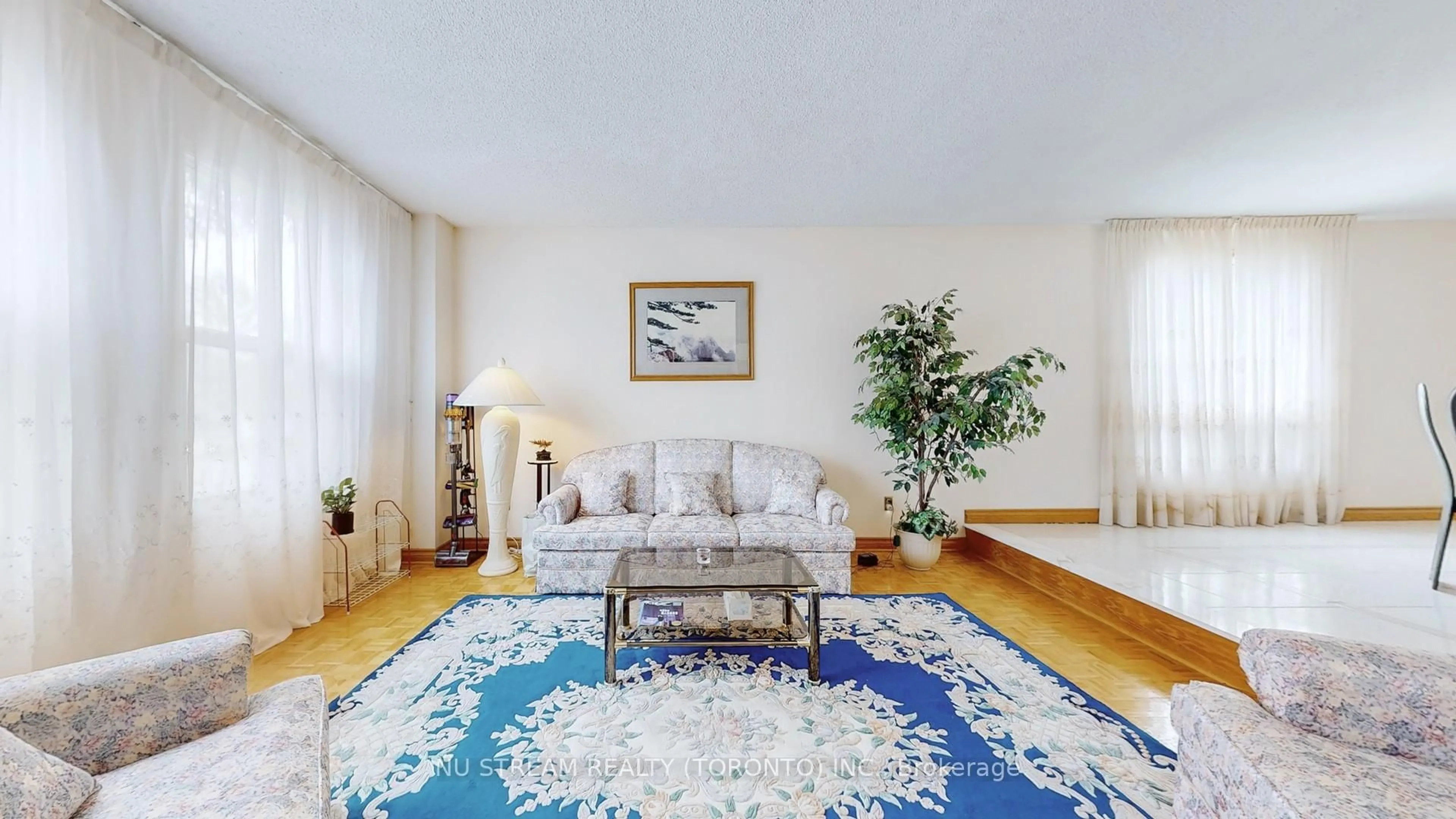 Living room with furniture, unknown for 2 Winston Rd, Markham Ontario L3R 7C9