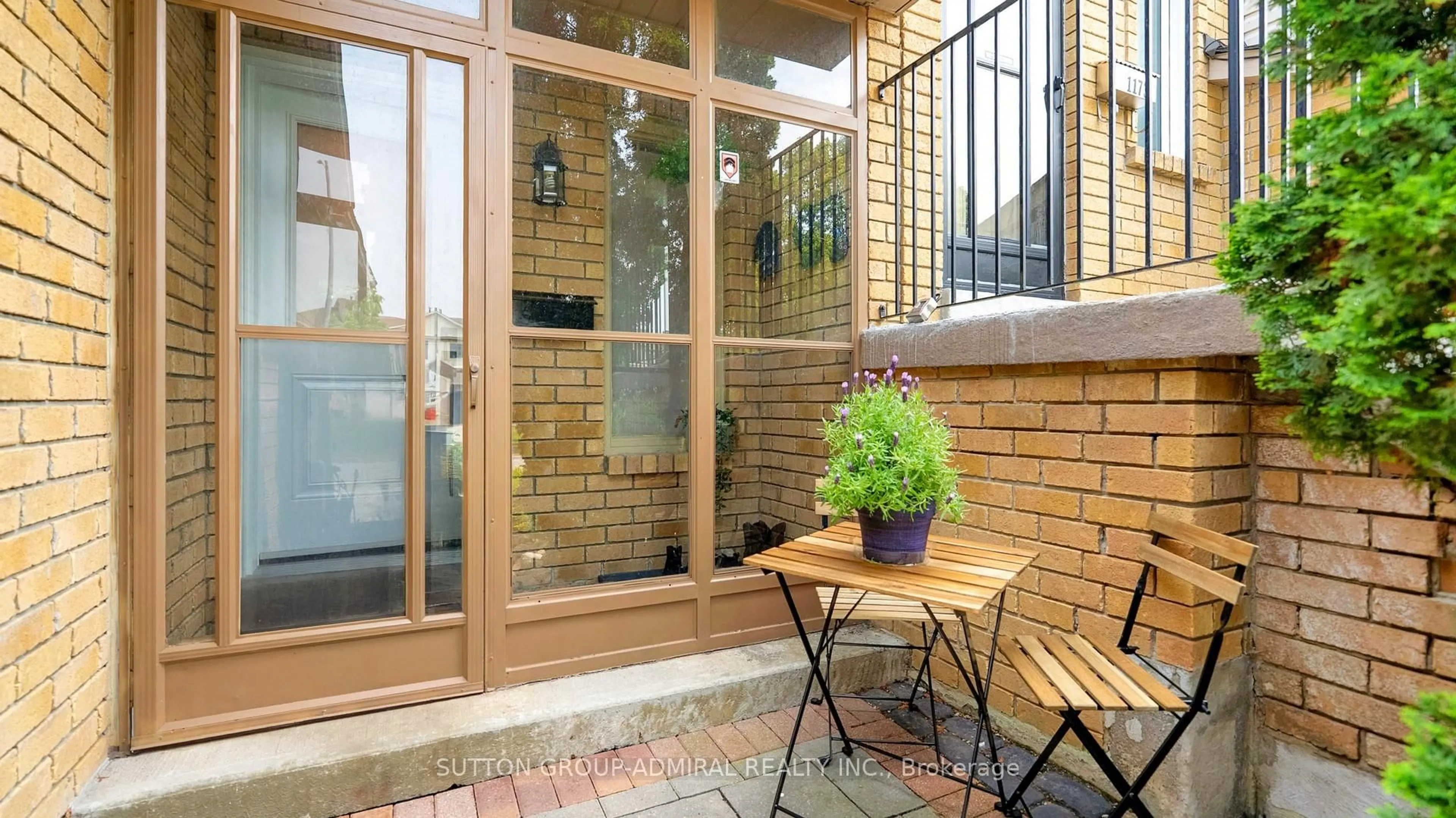Patio, street for 1171 Hill St, Innisfil Ontario L9S 1Y1