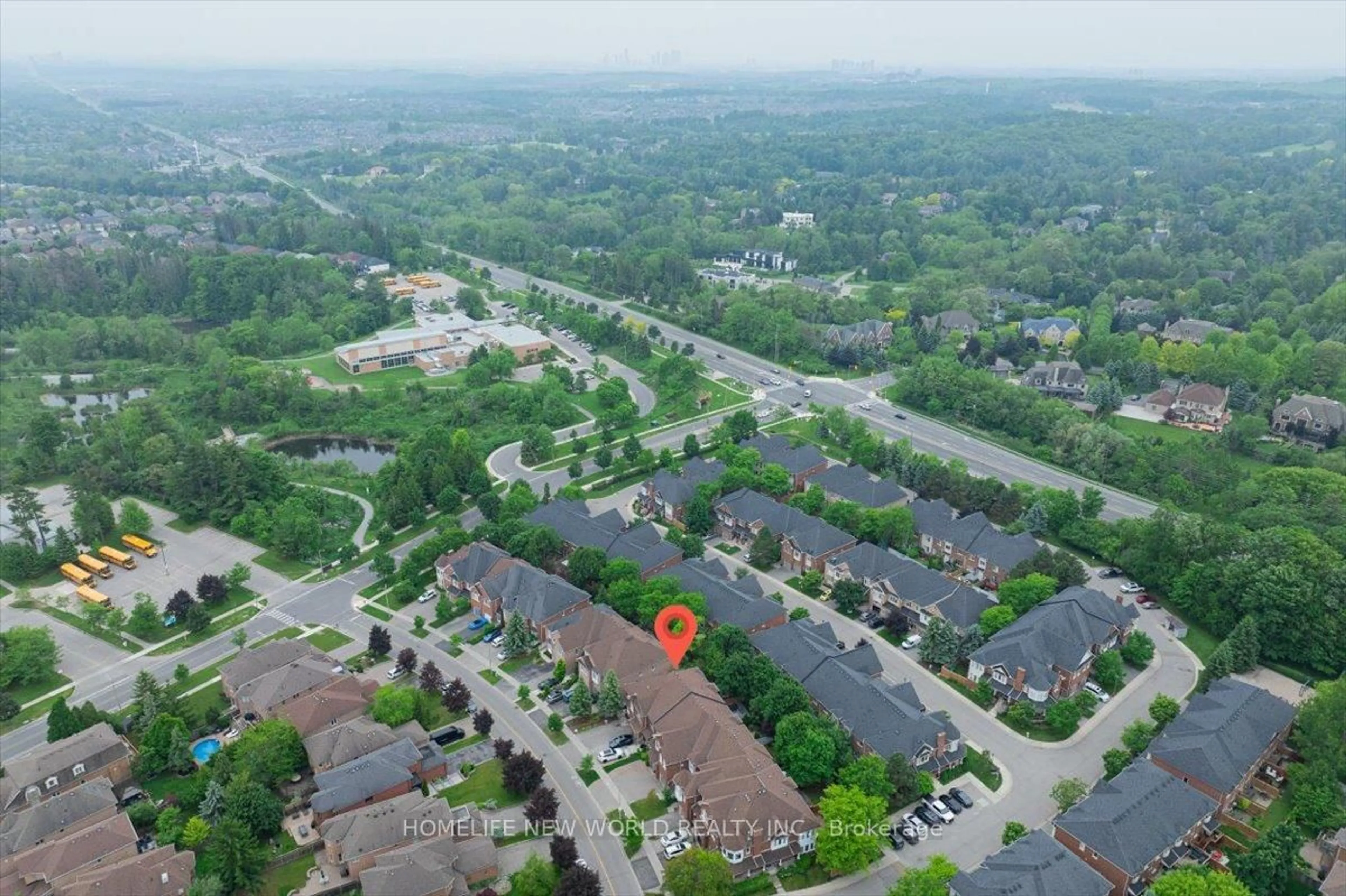 A pic from outside/outdoor area/front of a property/back of a property/a pic from drone, unknown for 12 Casa Grande St, Richmond Hill Ontario L4S 1R5
