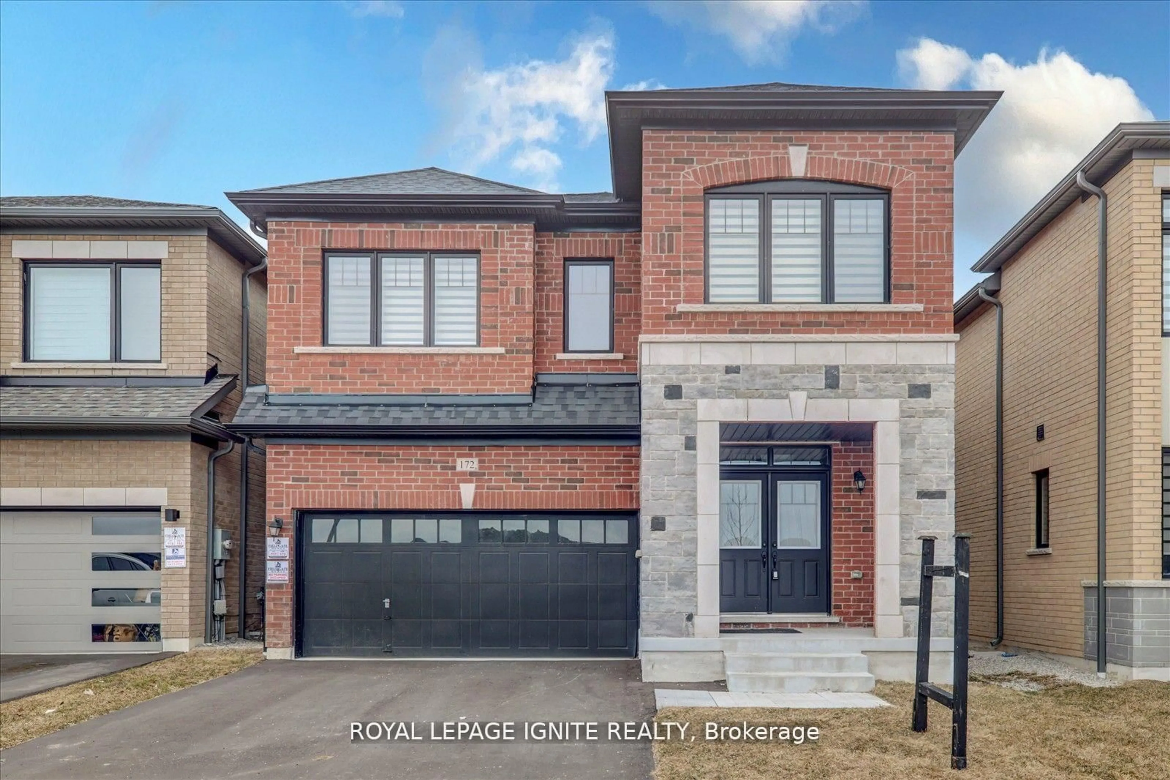 Home with brick exterior material, street for 172 McKean Dr, Whitchurch-Stouffville Ontario L4A 5A8