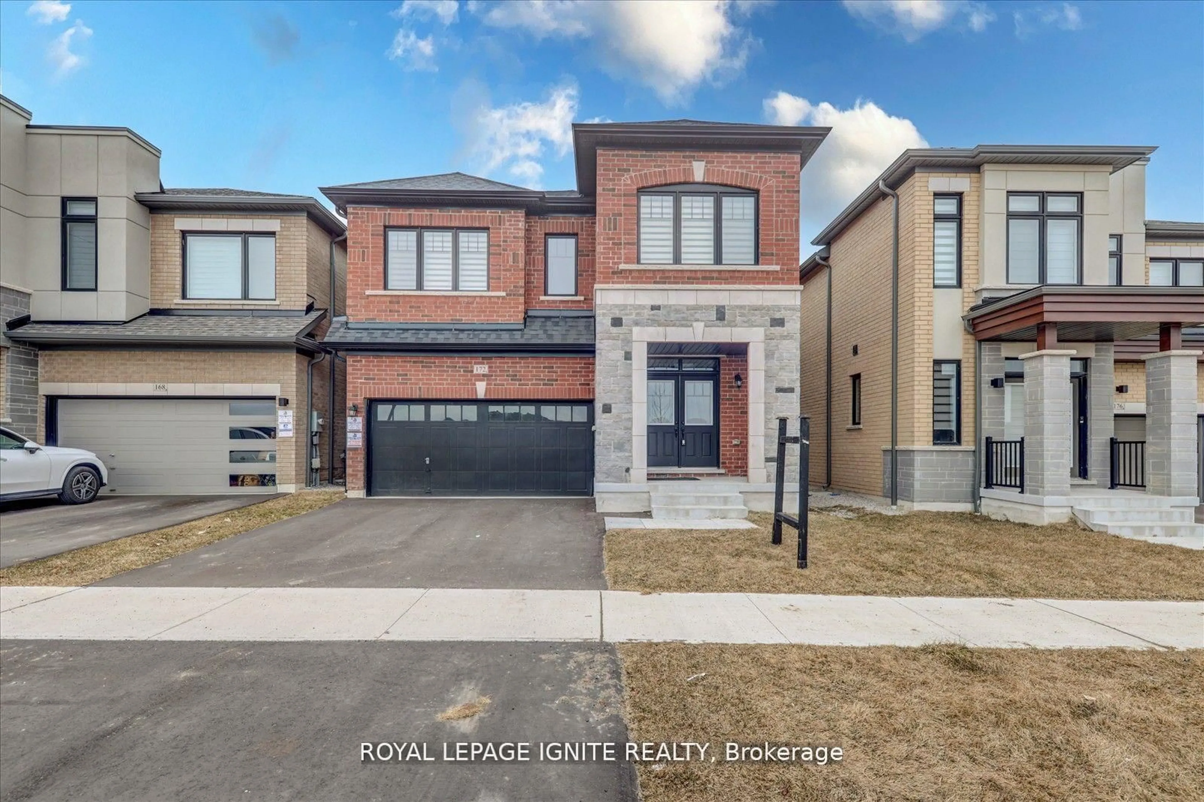 Home with brick exterior material, street for 172 McKean Dr, Whitchurch-Stouffville Ontario L4A 5A8