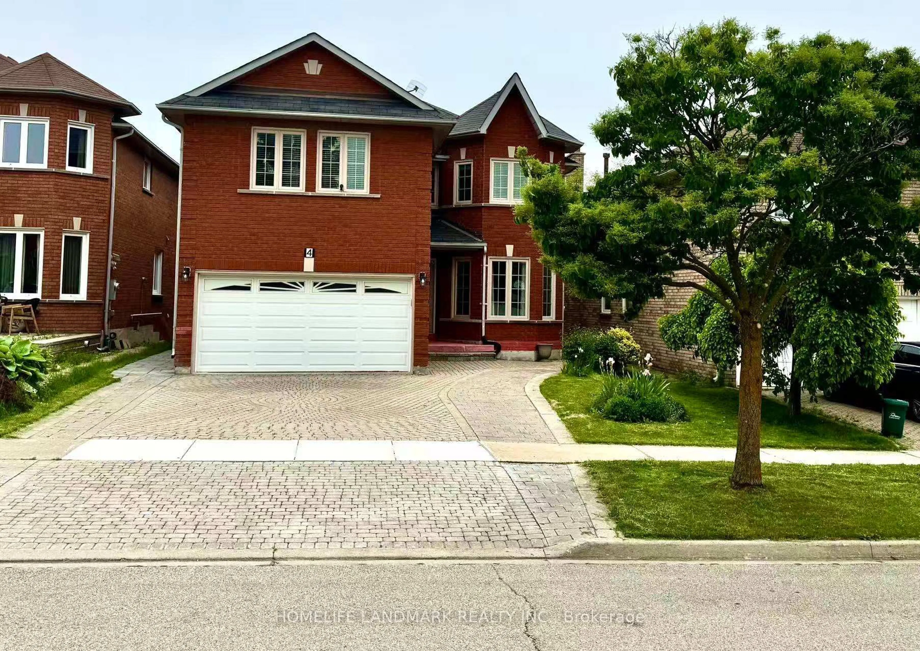 Home with brick exterior material, street for 4 Pine Bough Manr, Richmond Hill Ontario L4S 1A4