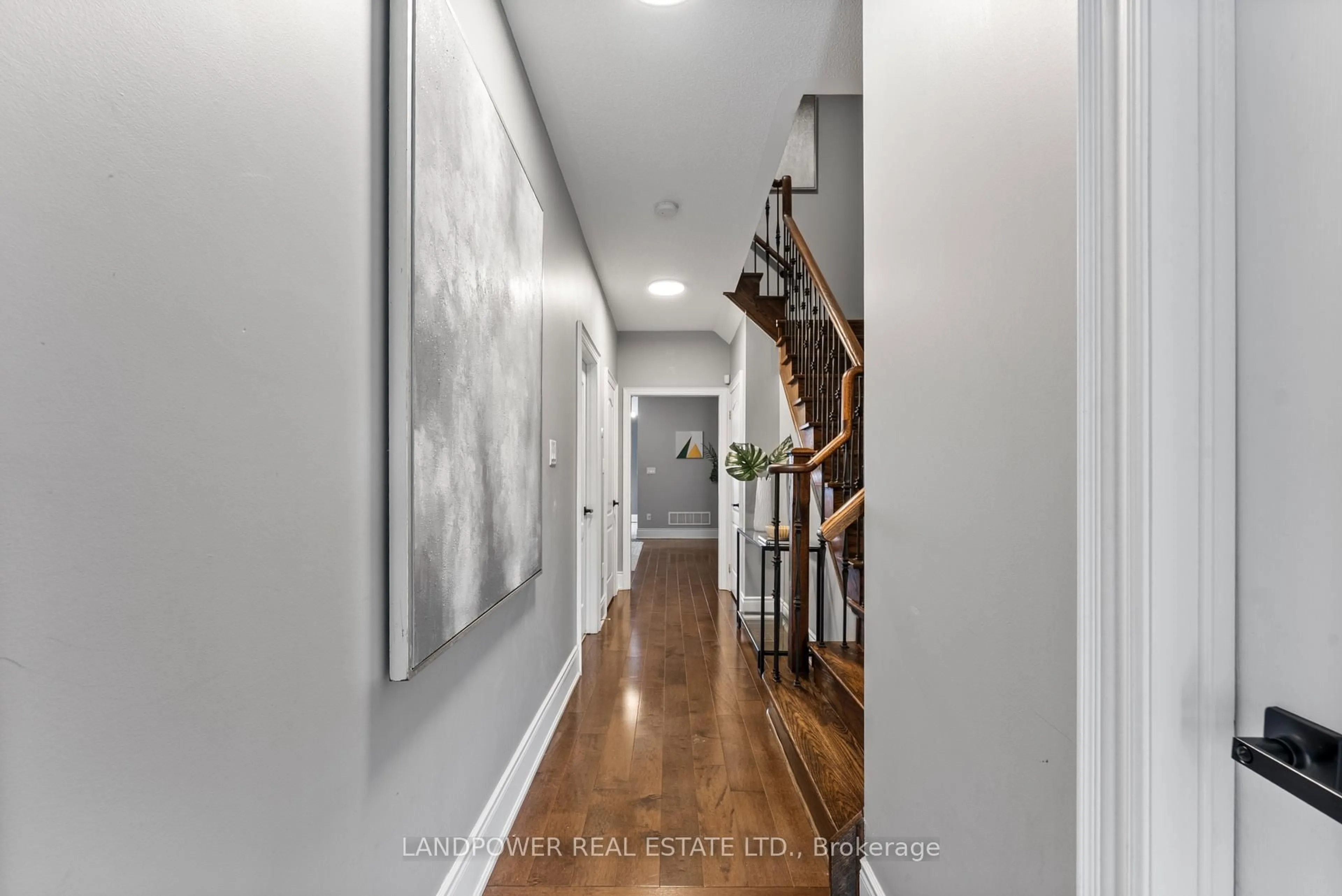 Indoor entryway for 50 Zachary Pl, Vaughan Ontario L4H 3S4