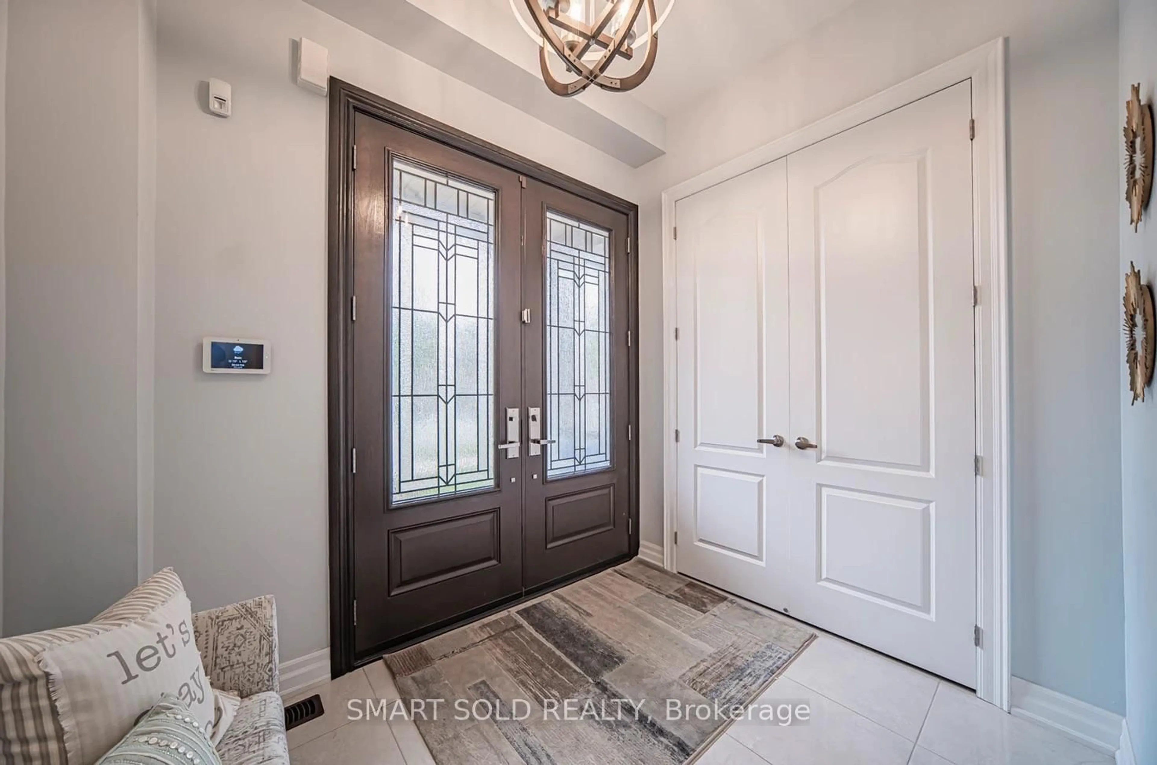 Indoor entryway for 27 Alex Black St, Vaughan Ontario L6A 5A2