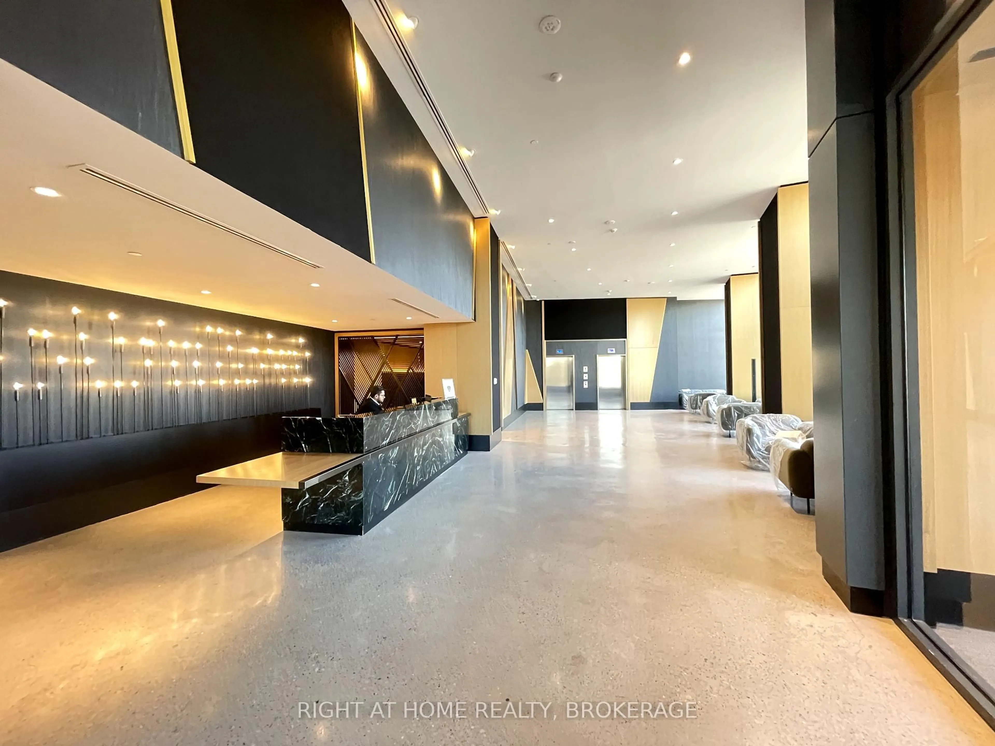 Lobby for 2920 Highway 7 #1306, Vaughan Ontario L4K 0P4