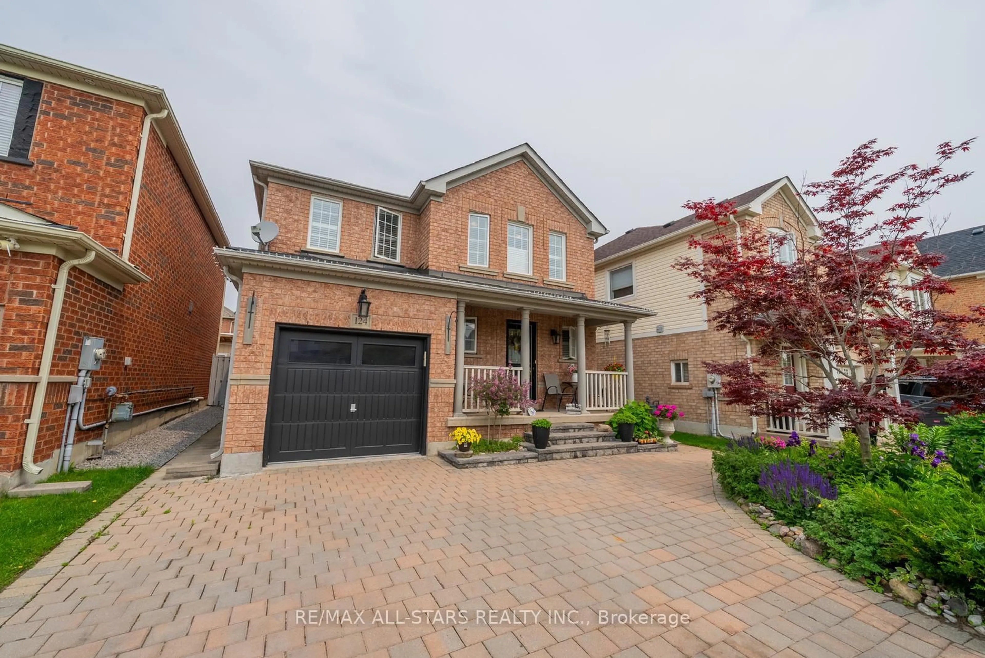 Home with brick exterior material, street for 124 Richard Coulson Cres, Whitchurch-Stouffville Ontario L4A 0H9