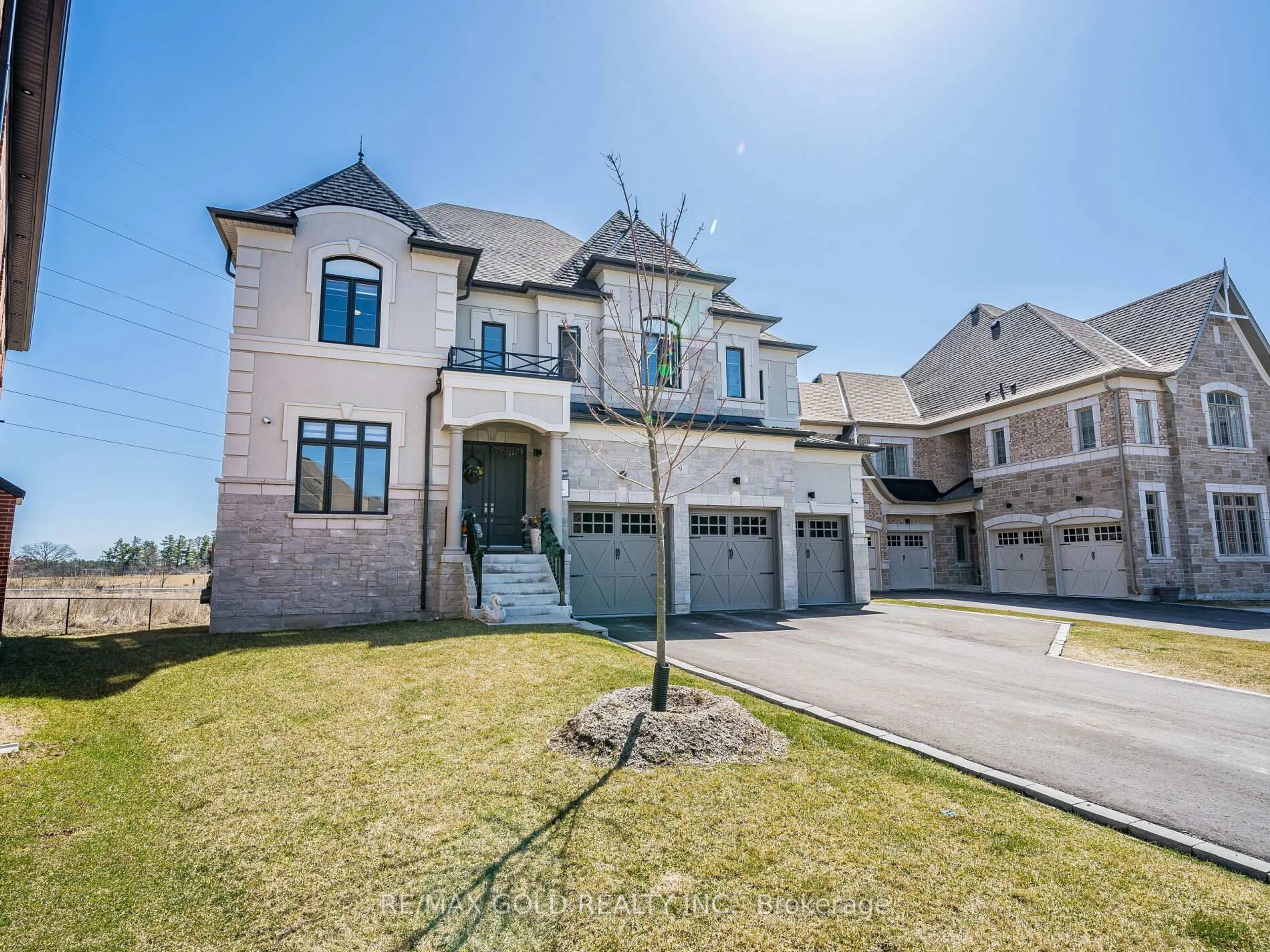 Home with brick exterior material, street for 9 Mountain Vista Crt, Vaughan Ontario L4H 4W6
