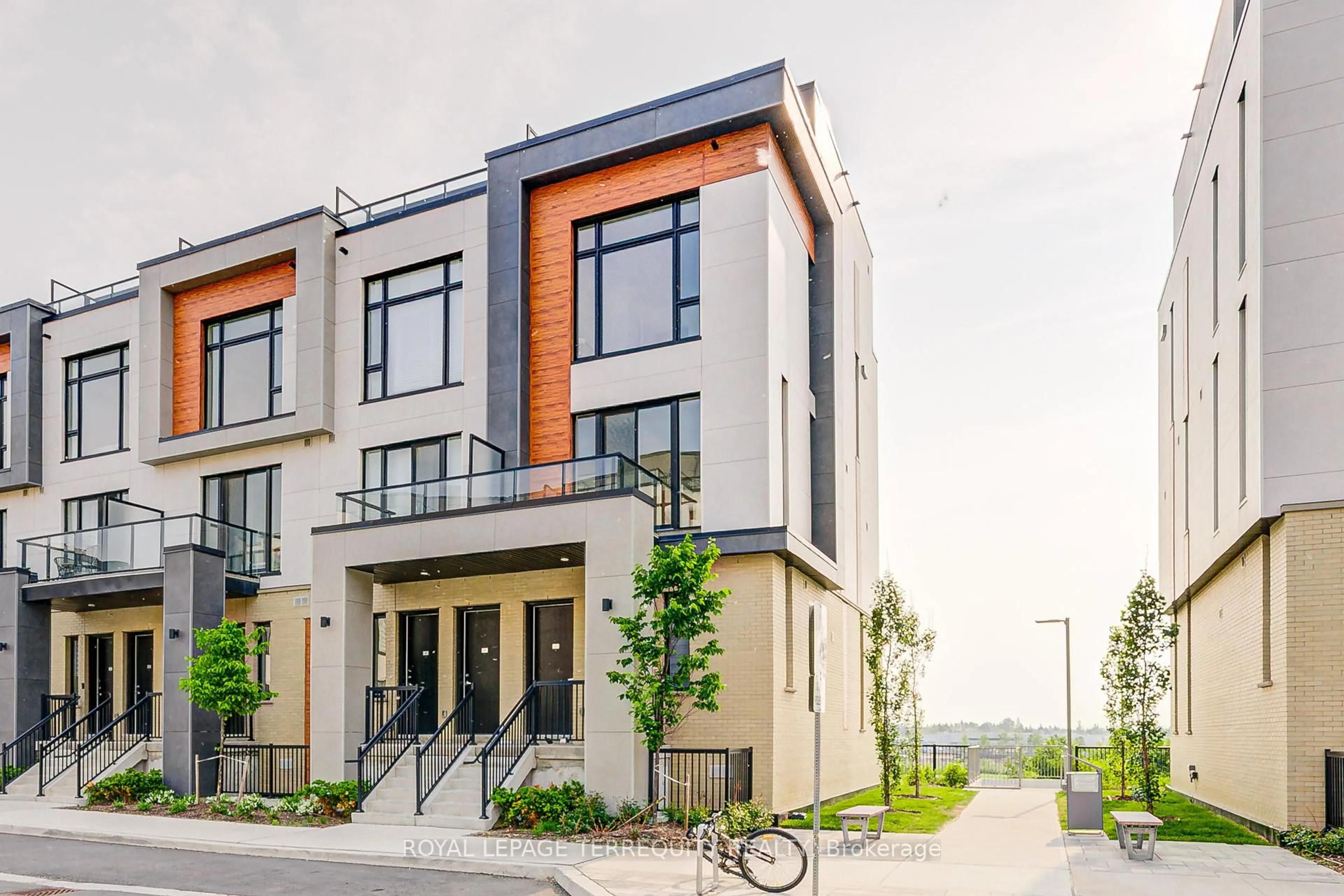 Home with brick exterior material, street for 7 Steckley House Lane #601, Richmond Hill Ontario L4S 0N1
