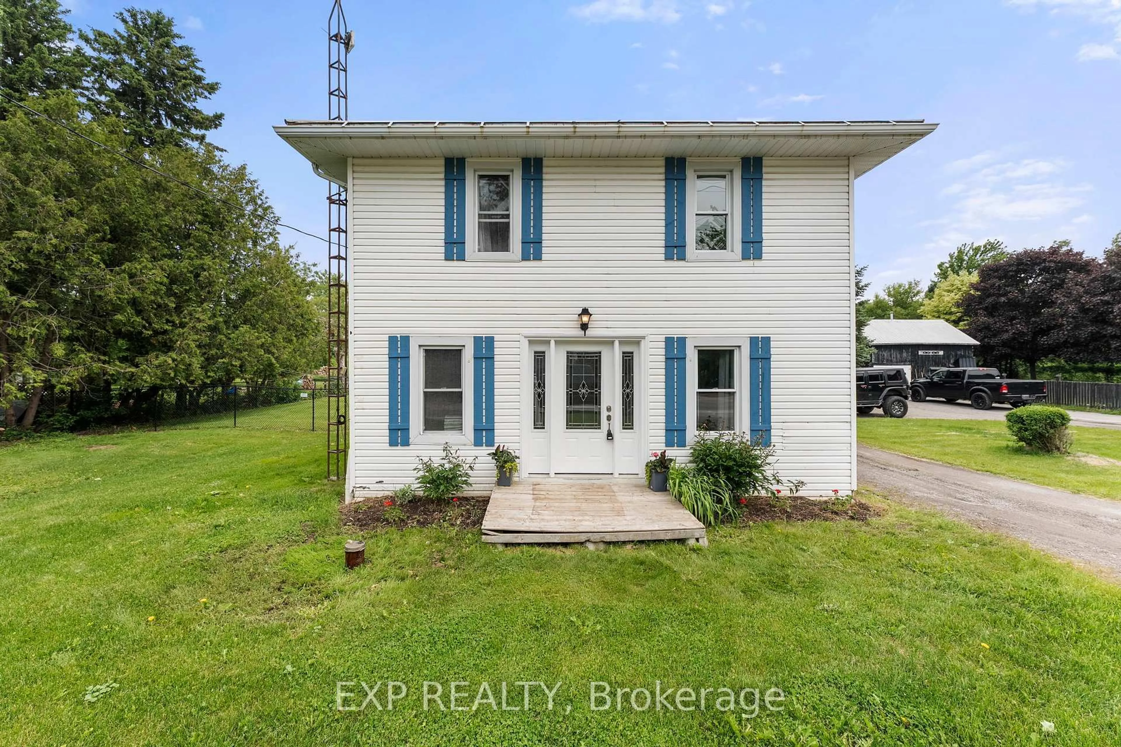 A pic from outside/outdoor area/front of a property/back of a property/a pic from drone, building for 11027 Simcoe St, Brock Ontario L0C 1H0