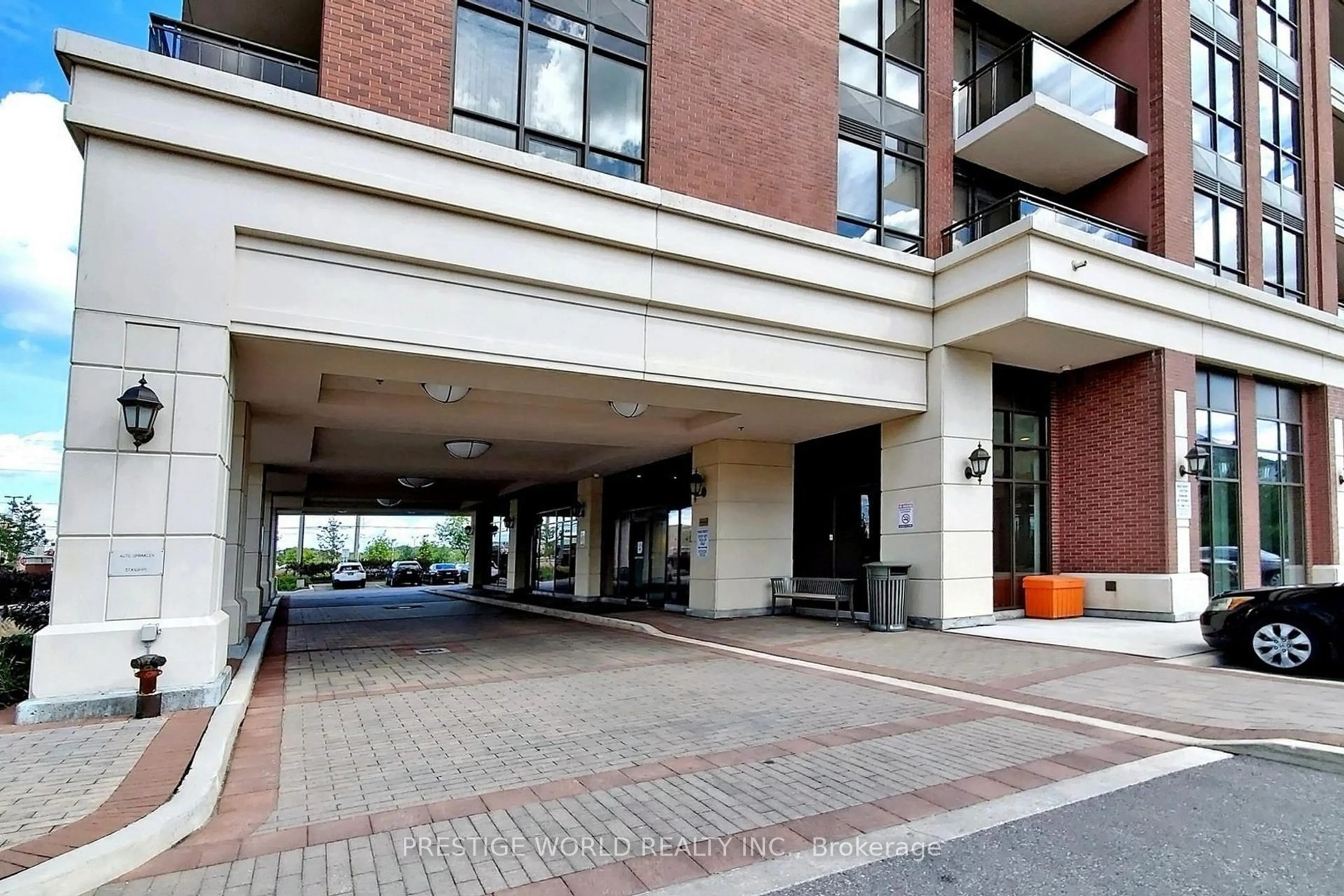 Indoor foyer for 9506 Markham Rd #223, Markham Ontario L6E 0S5