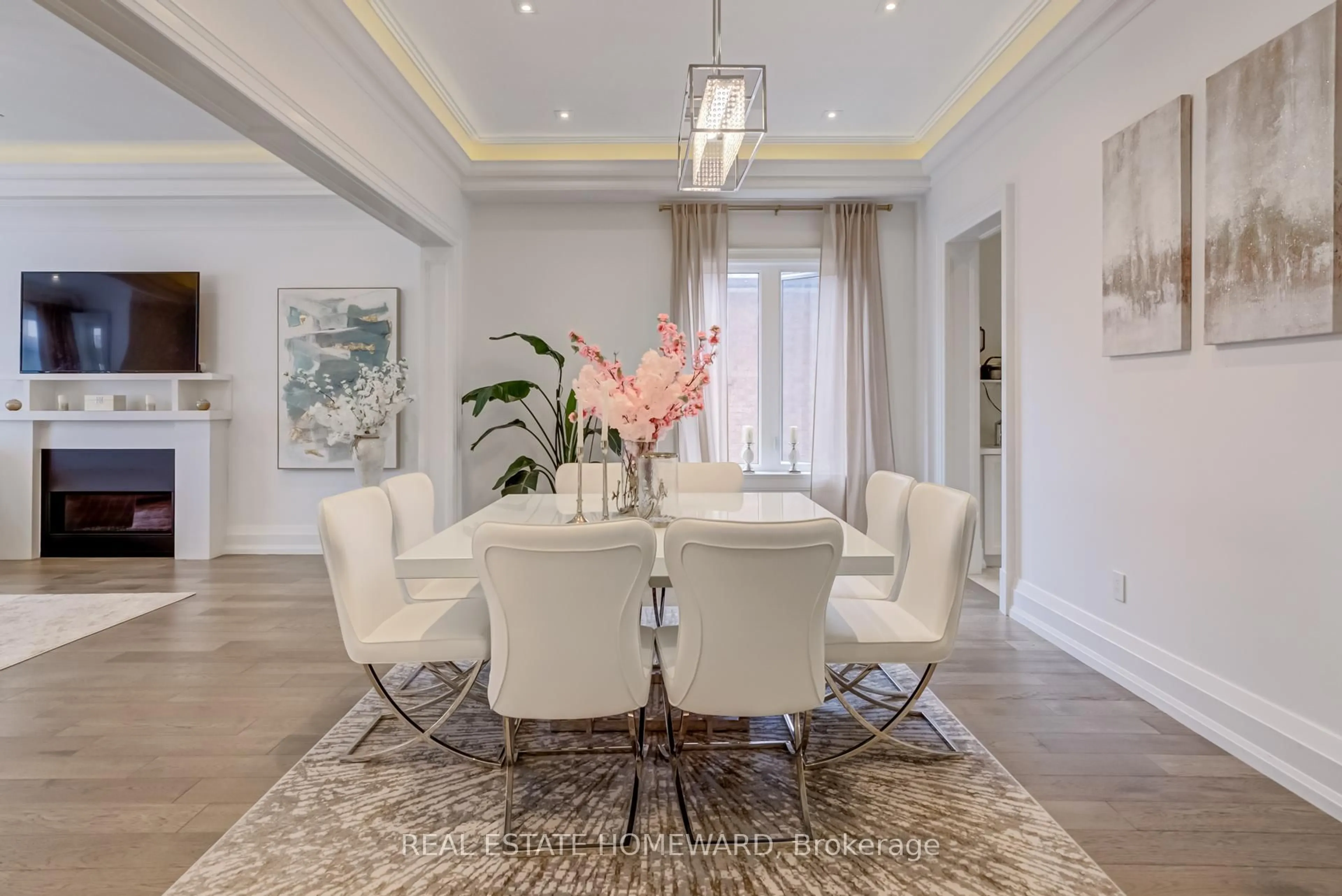 Dining room, unknown for 6 Mackay Dr, Richmond Hill Ontario L4C 6P1