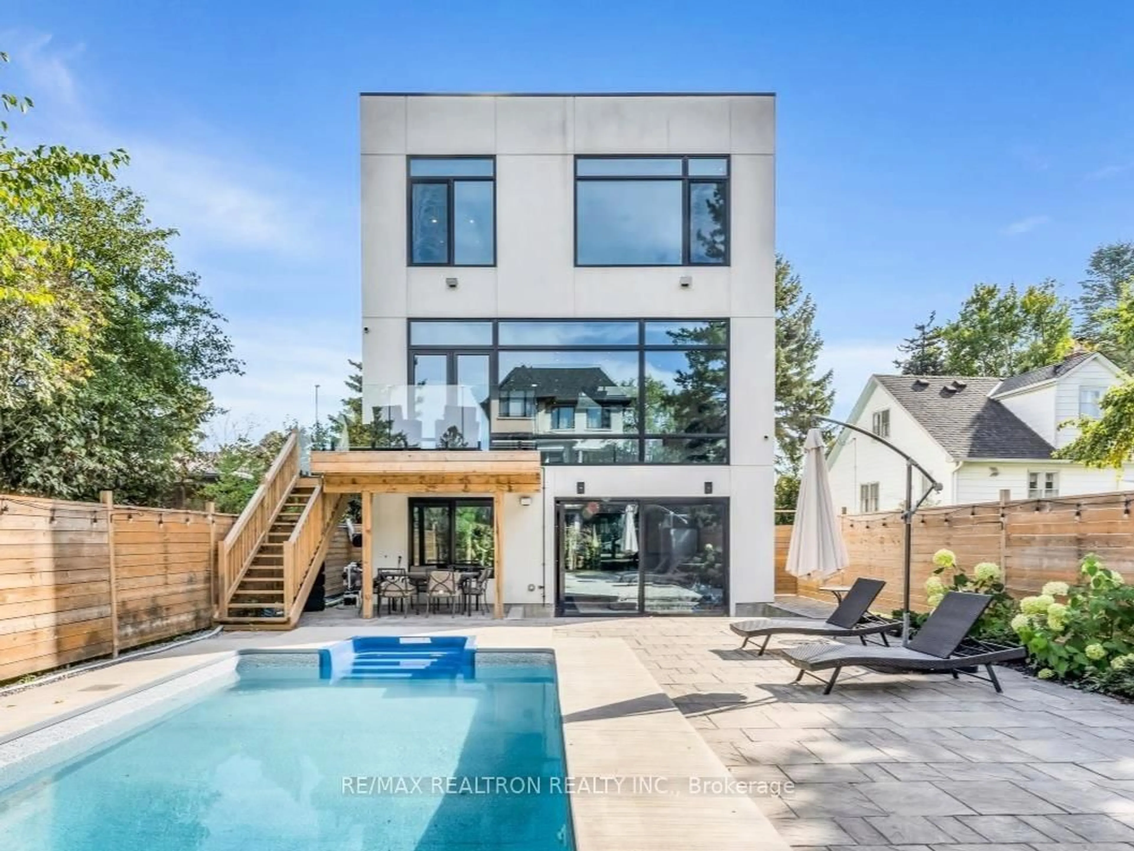 Home with brick exterior material, unknown for 156 Garden Ave, Richmond Hill Ontario L4C 6M2