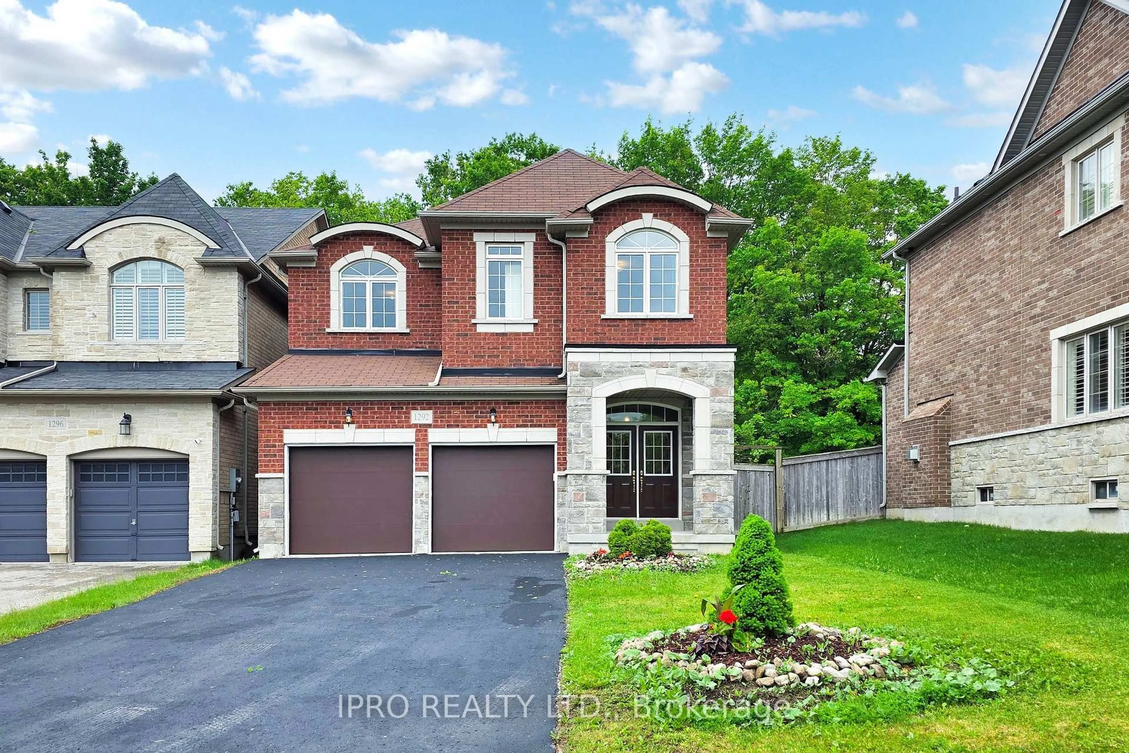 Home with brick exterior material, street for 1292 Mccron Cres, Newmarket Ontario L3X 0C7