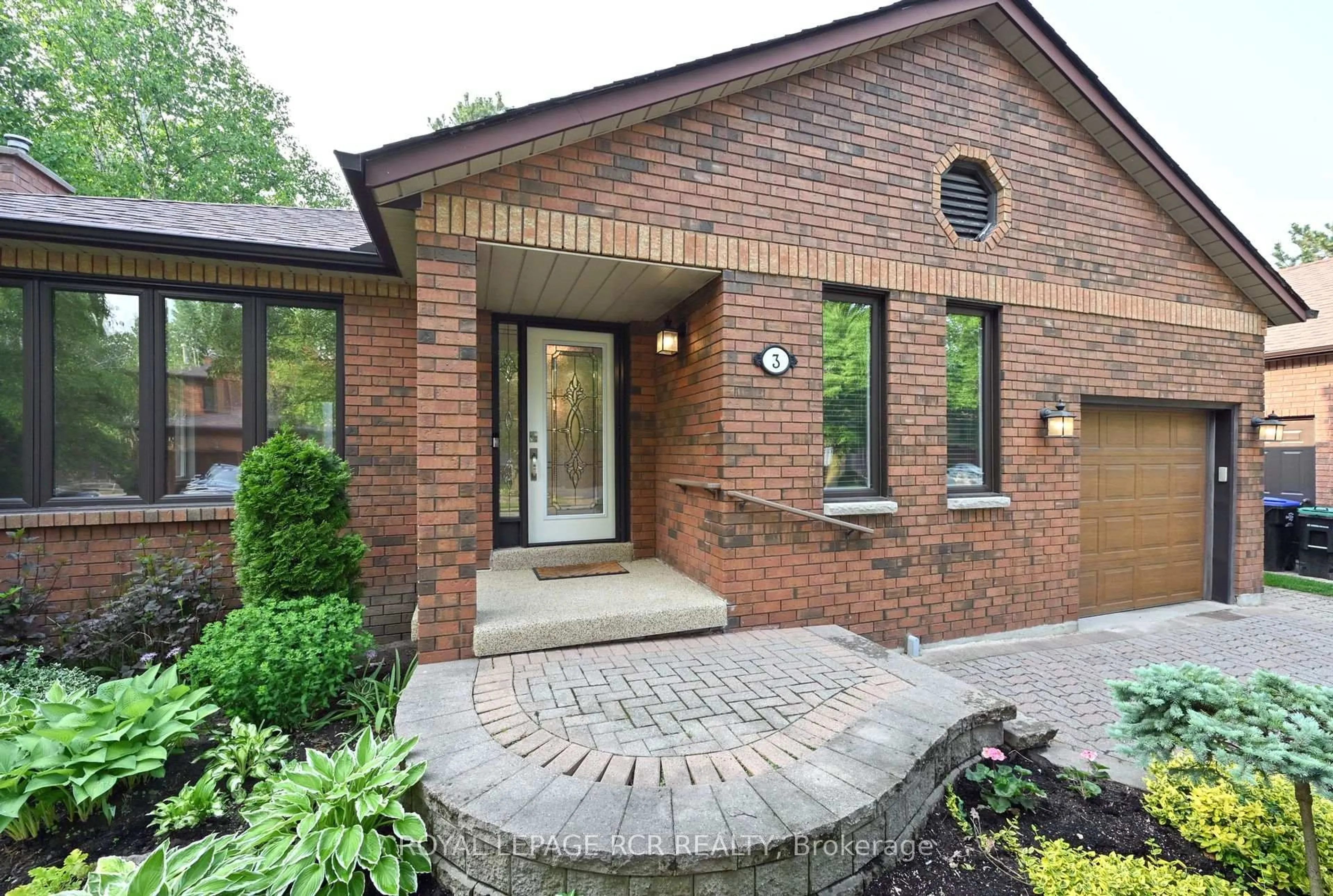 Home with brick exterior material, street for 3 Tanglewood Tr, New Tecumseth Ontario L9R 1S1