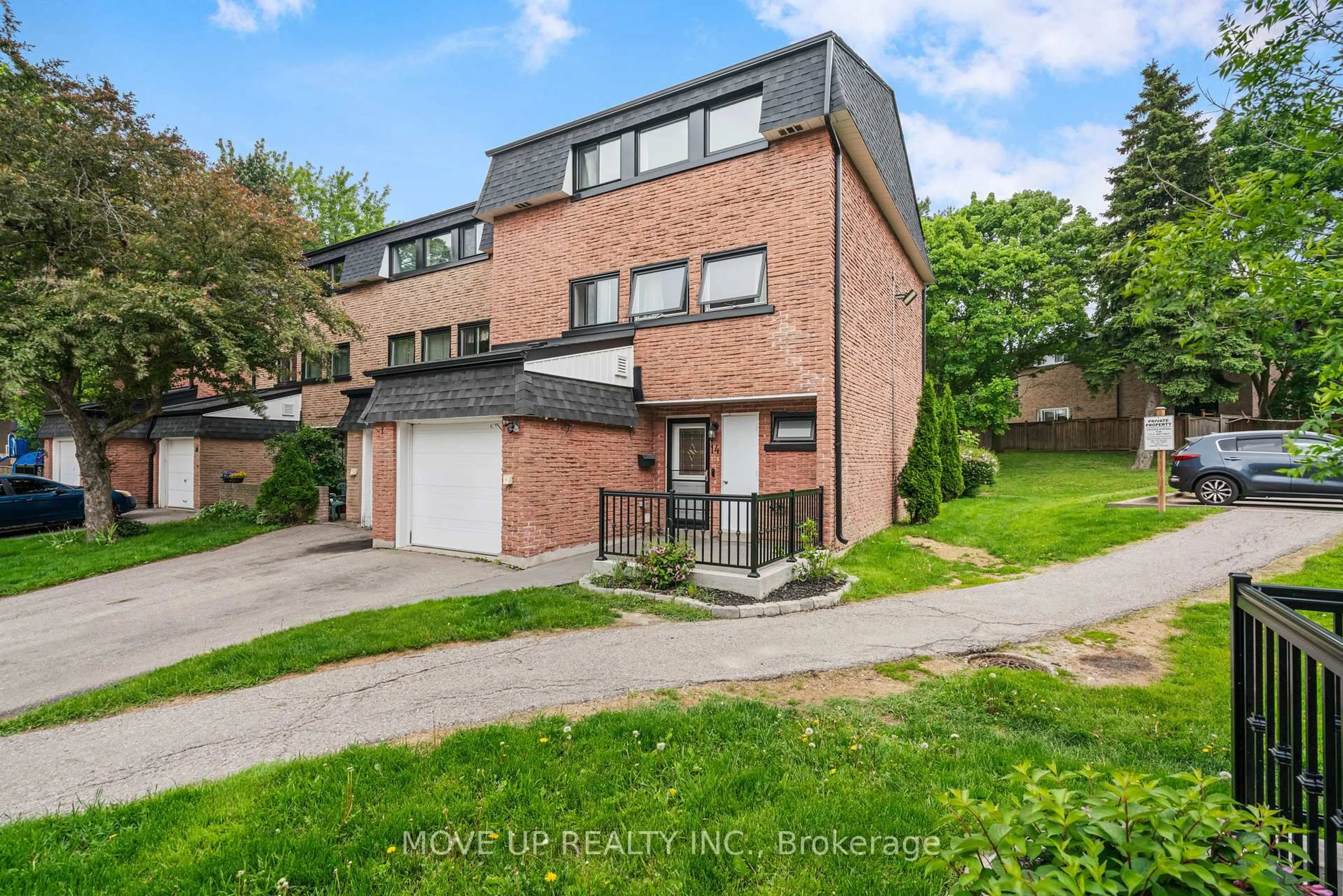 Home with brick exterior material, street for 14 Poplar Cres, Aurora Ontario L4G 3L3