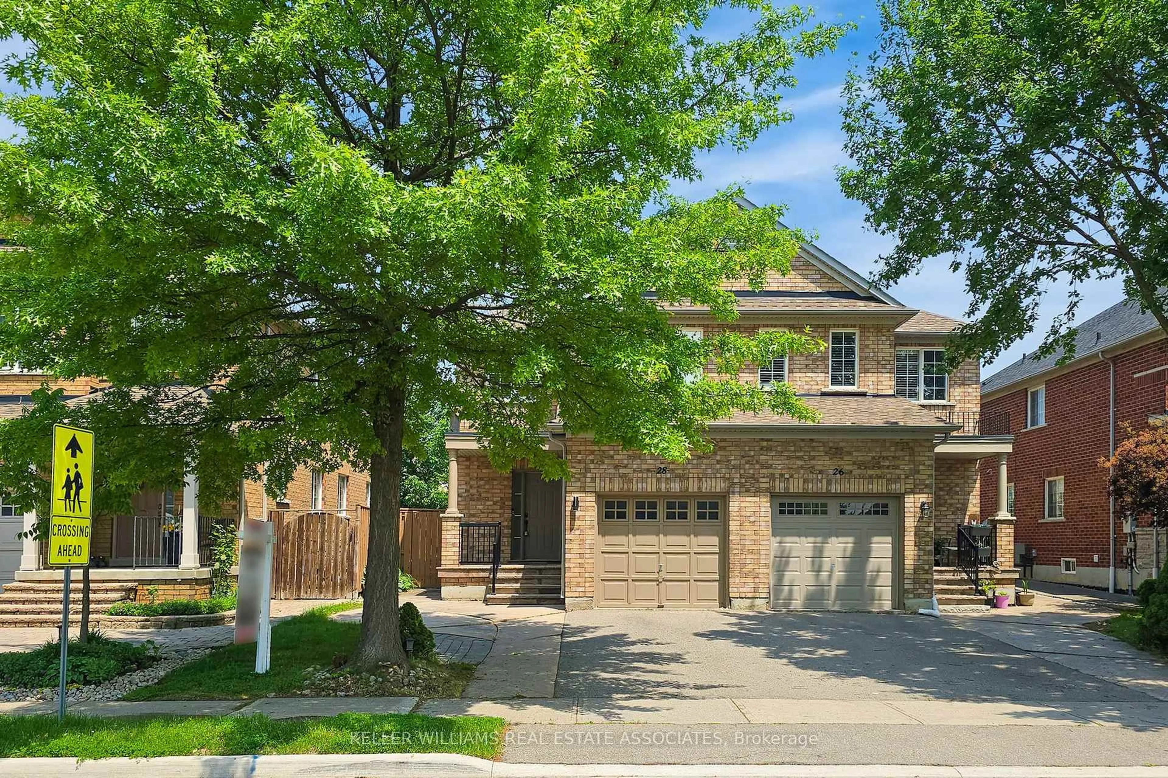 Home with brick exterior material, street for 28 Fonteselva Ave, Vaughan Ontario L4H 2S1