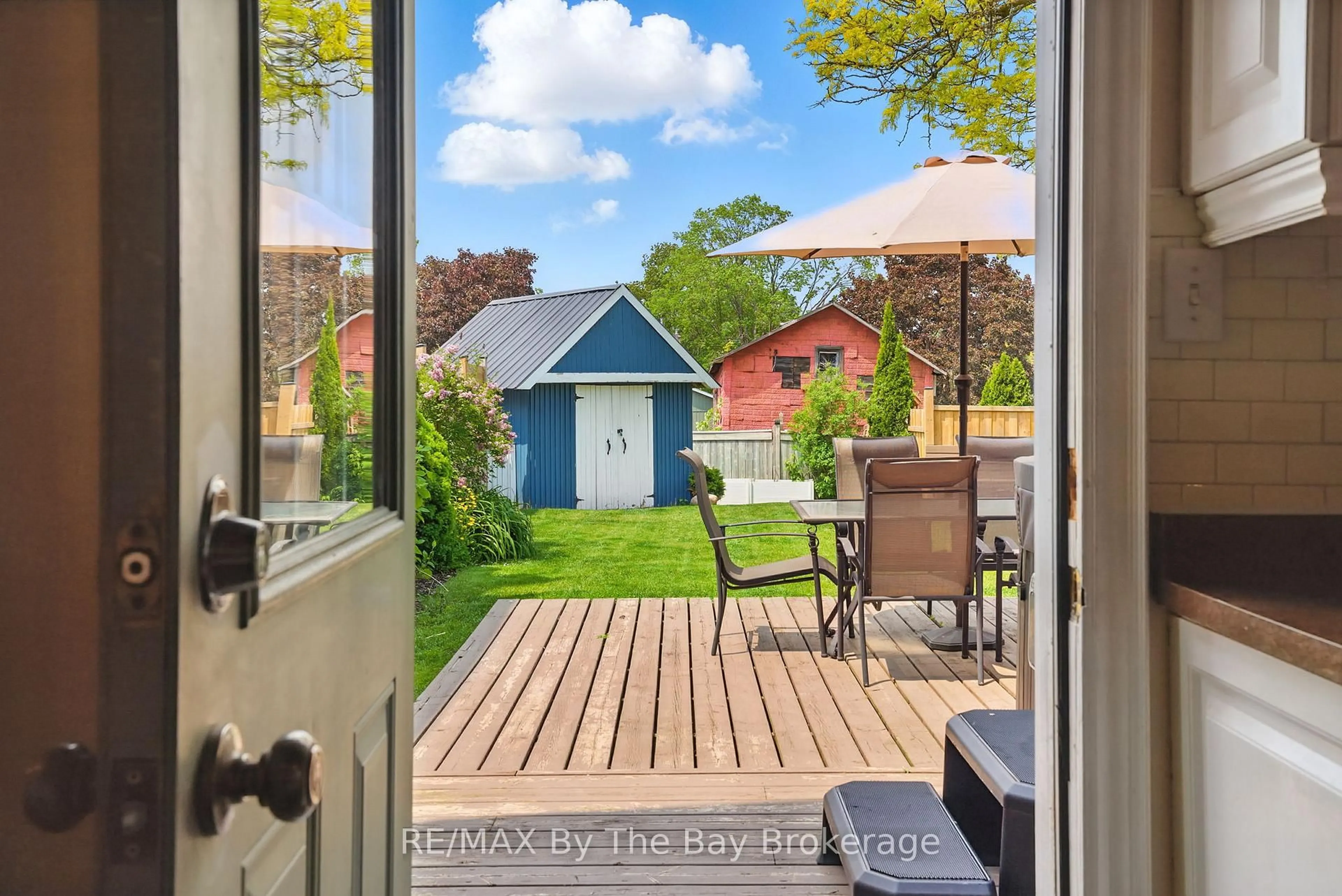 Patio, street for 72 River St, Brock Ontario L0C 1H0