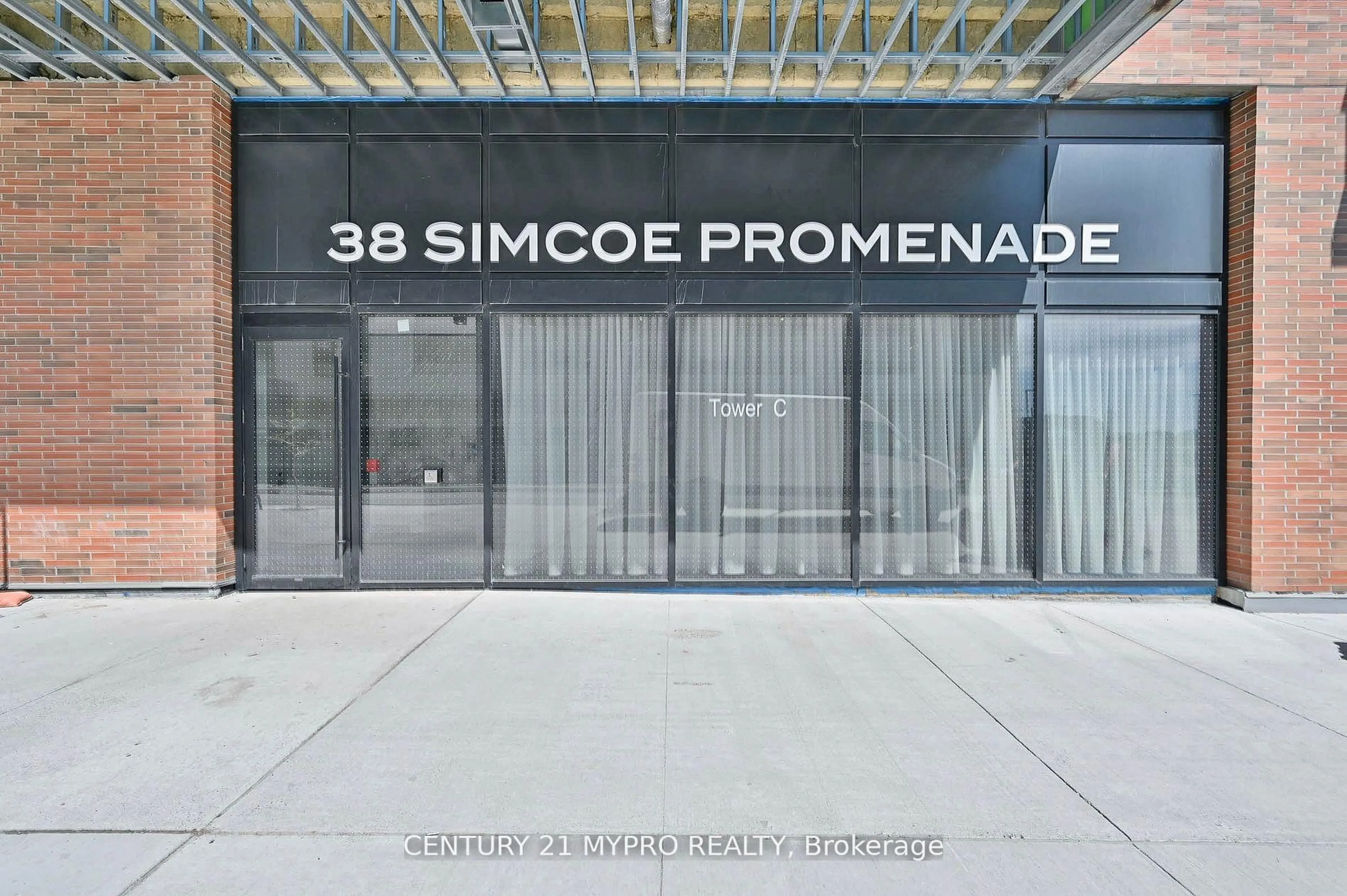 Indoor foyer for 38 Simcoe Prom #516C, Markham Ontario L6G 0H7