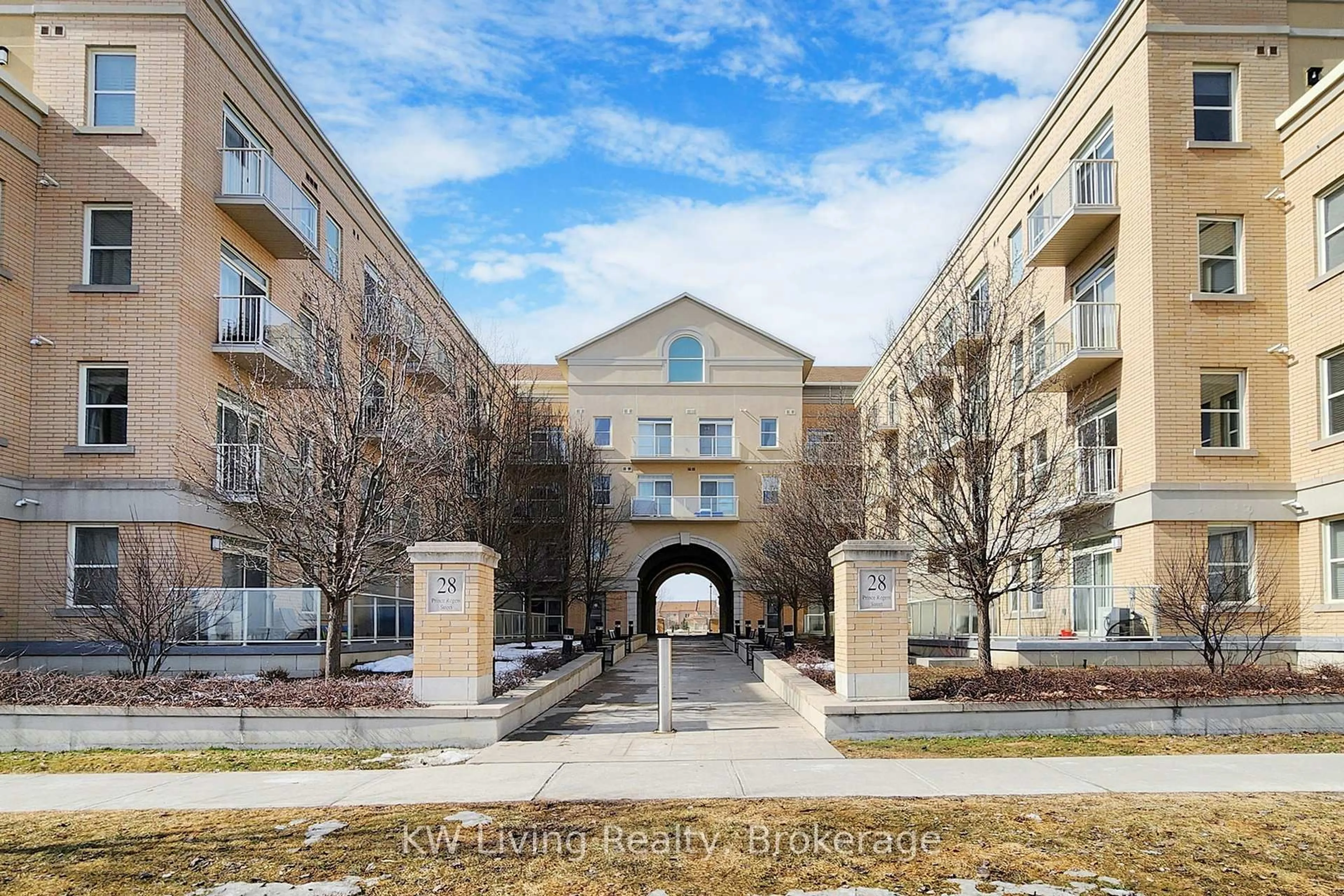 Unknown for 28 Prince Regent St #203, Markham Ontario L6C 0V5
