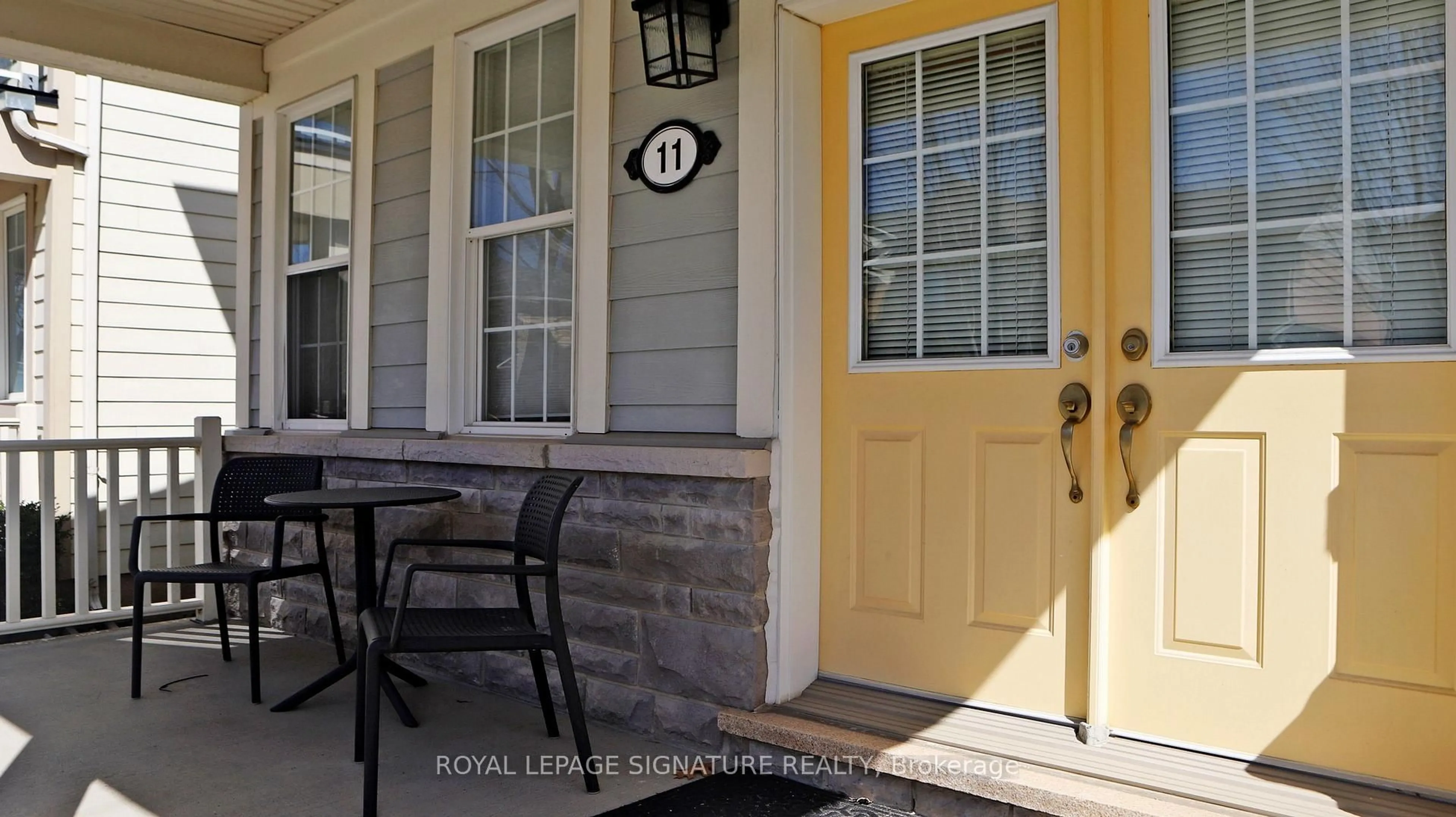 Indoor entryway for 11 Bittersweet St, Markham Ontario L6B 1L6