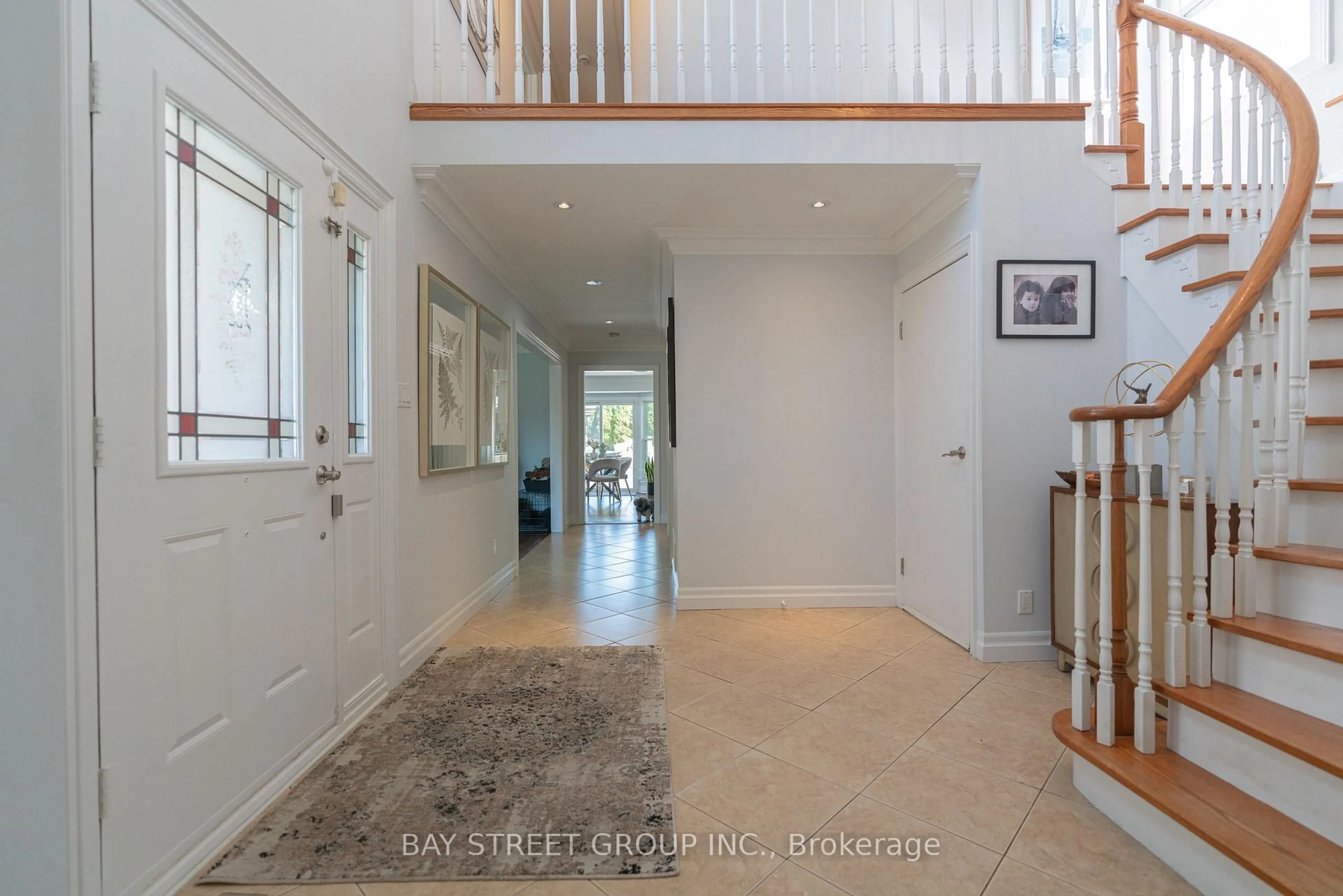 Indoor foyer for 40 Woodmans Chart, Markham Ontario L3R 6K7