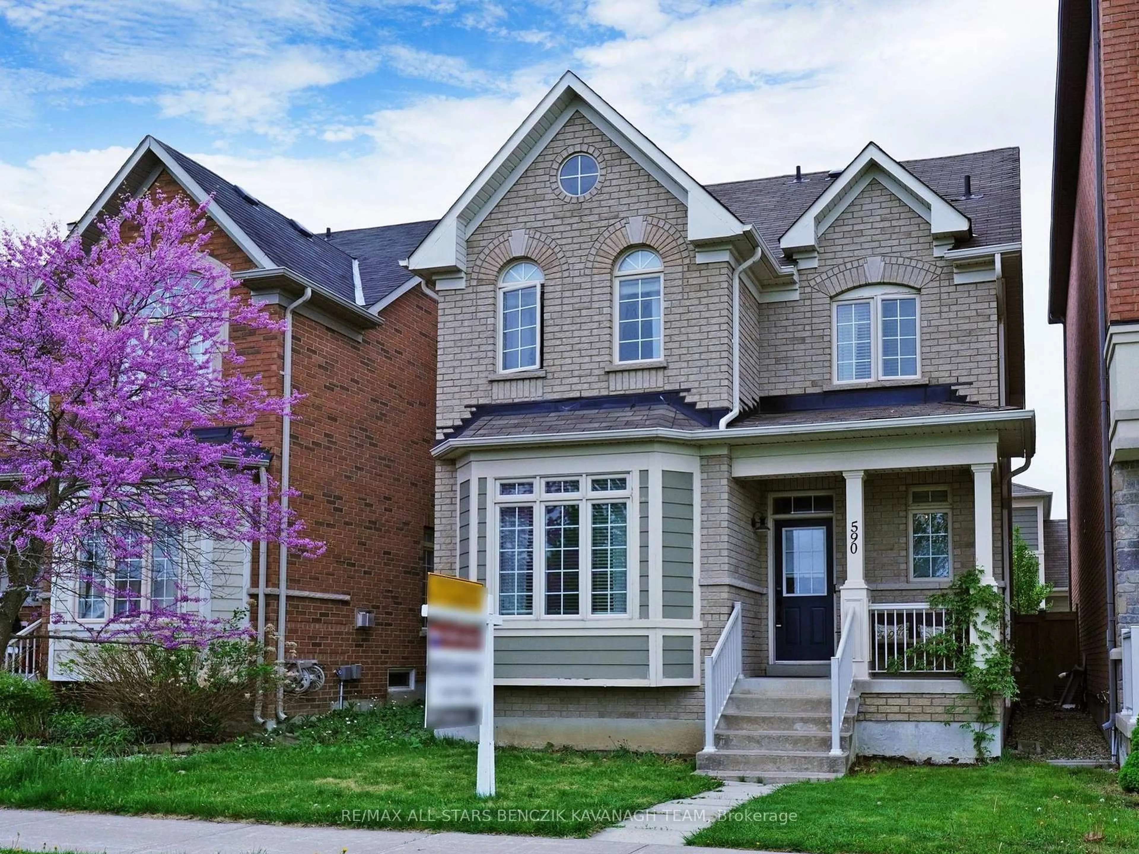Home with brick exterior material, street for 590 Country Glen Rd, Markham Ontario L6B 1E8