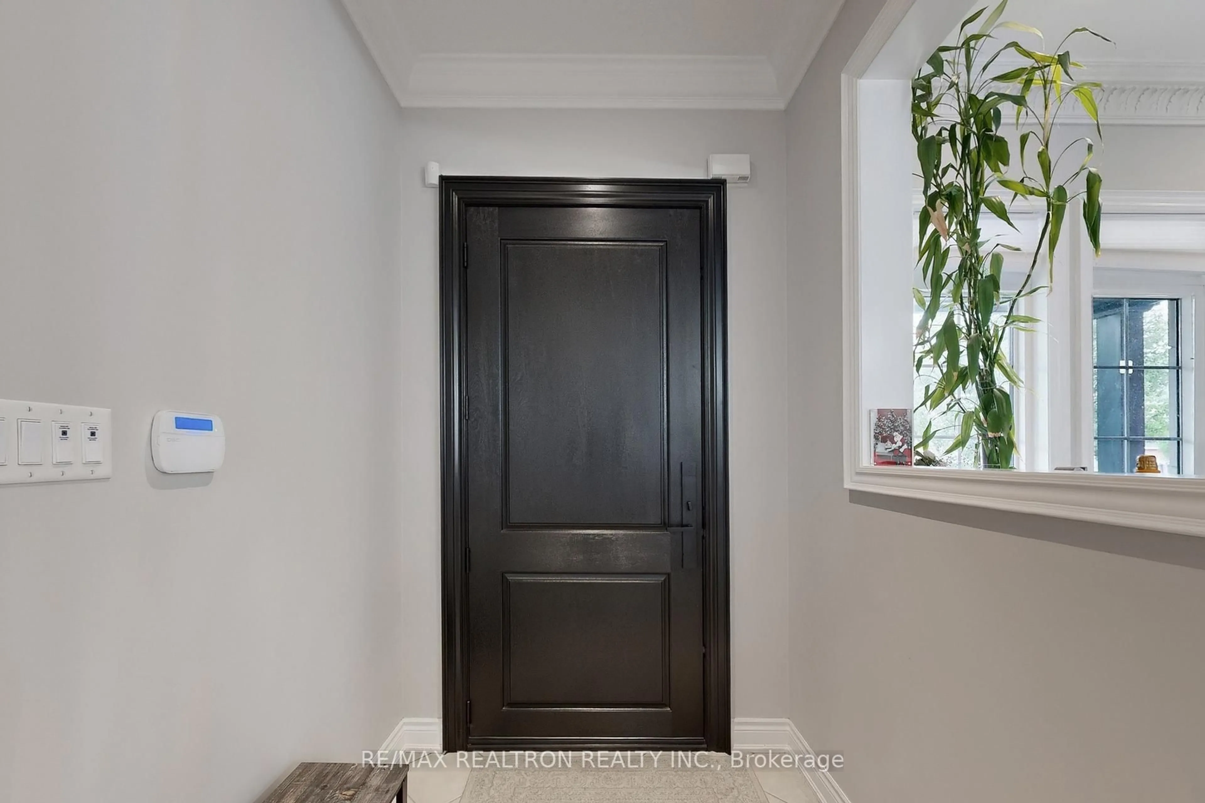 Indoor entryway for 78 Chagall Dr, Vaughan Ontario L4J 9B8