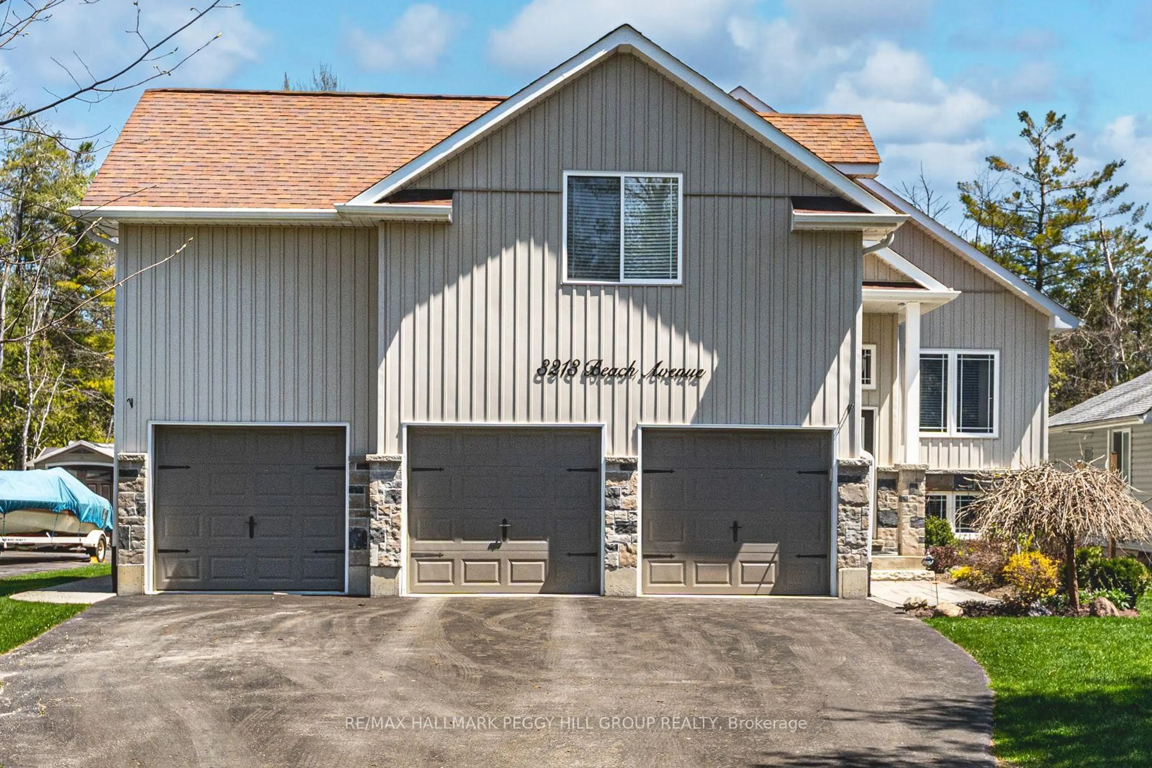 Unknown for 3213 Beach Ave, Innisfil Ontario L9S 2K6
