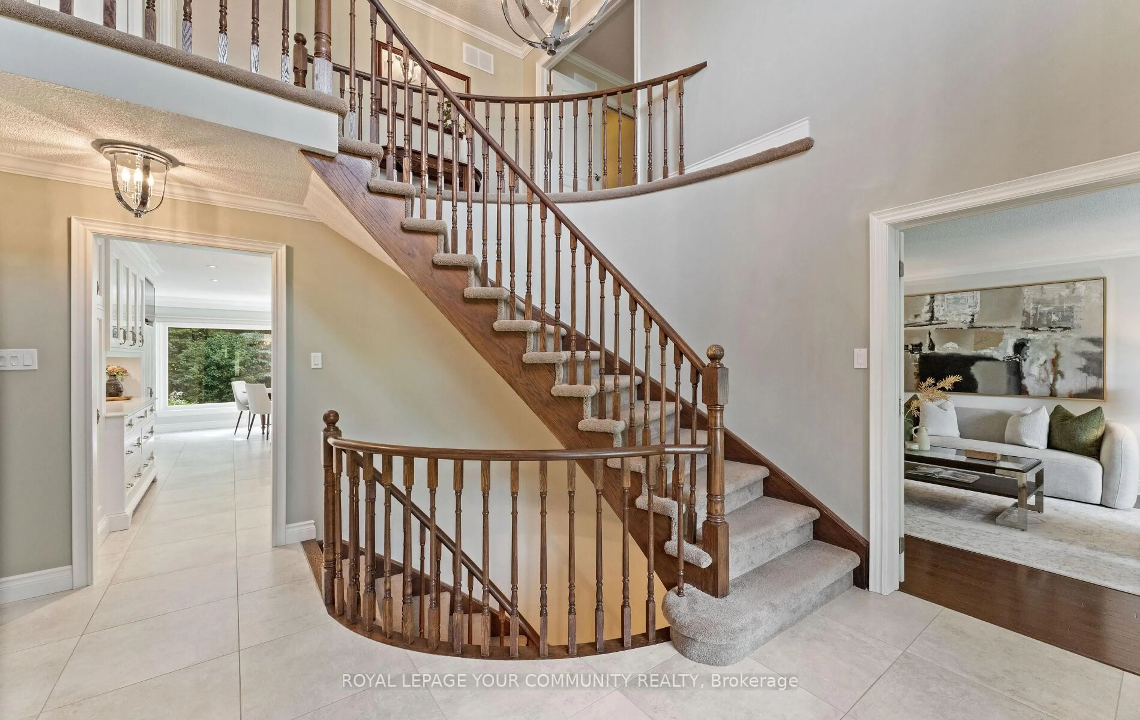 Unknown for 56 Petch Cres, Aurora Ontario L4G 5N9