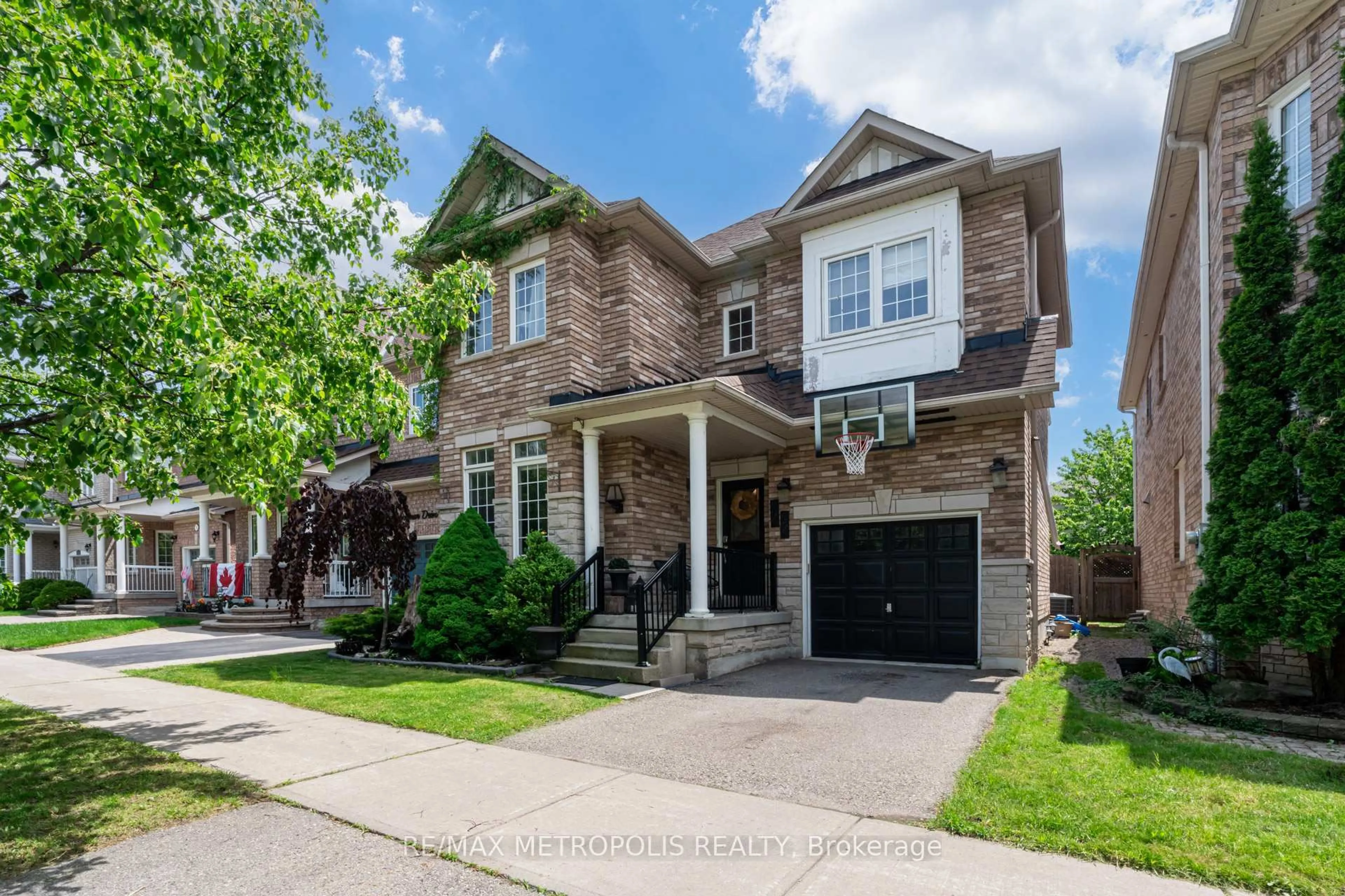 Home with brick exterior material, street for 19 Miramar Dr, Markham Ontario L6E 1Z6