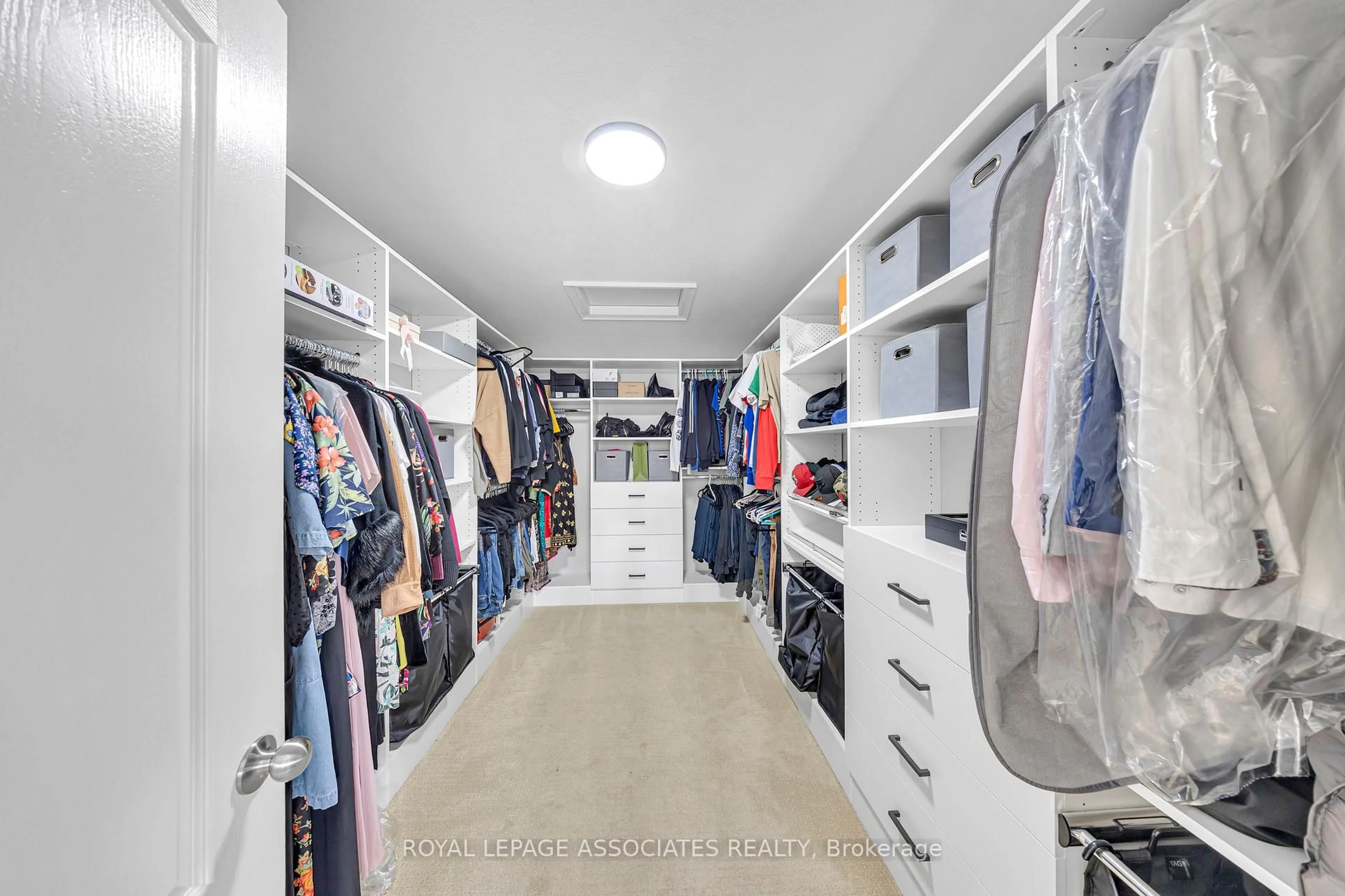 Storage room or clothes room or walk-in closet for 46 Tim Jacobs Dr, Georgina Ontario L4P 0G5