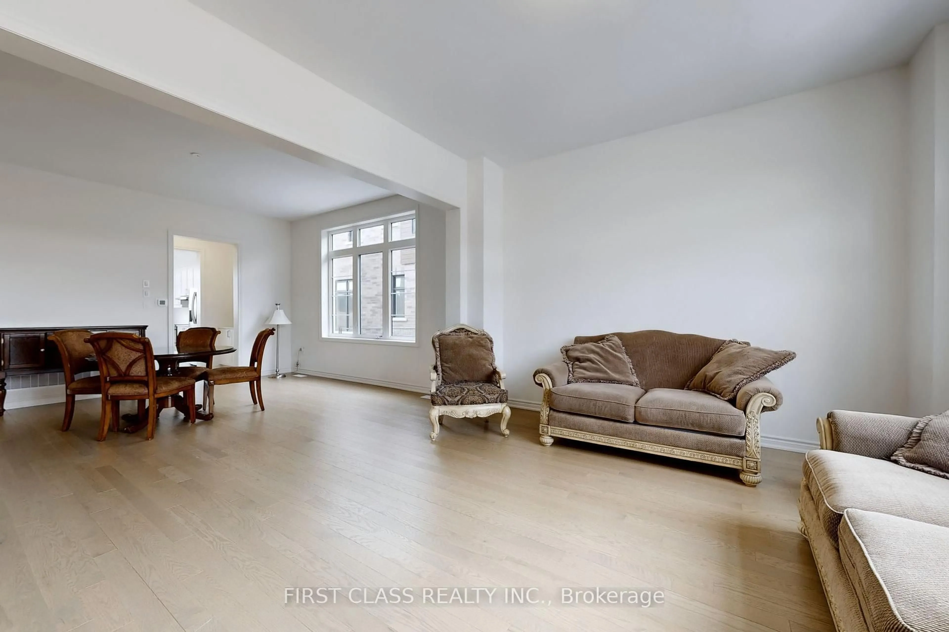 Living room with furniture, unknown for 61 Marigold Blvd, Adjala-Tosorontio Ontario L0G 1W0