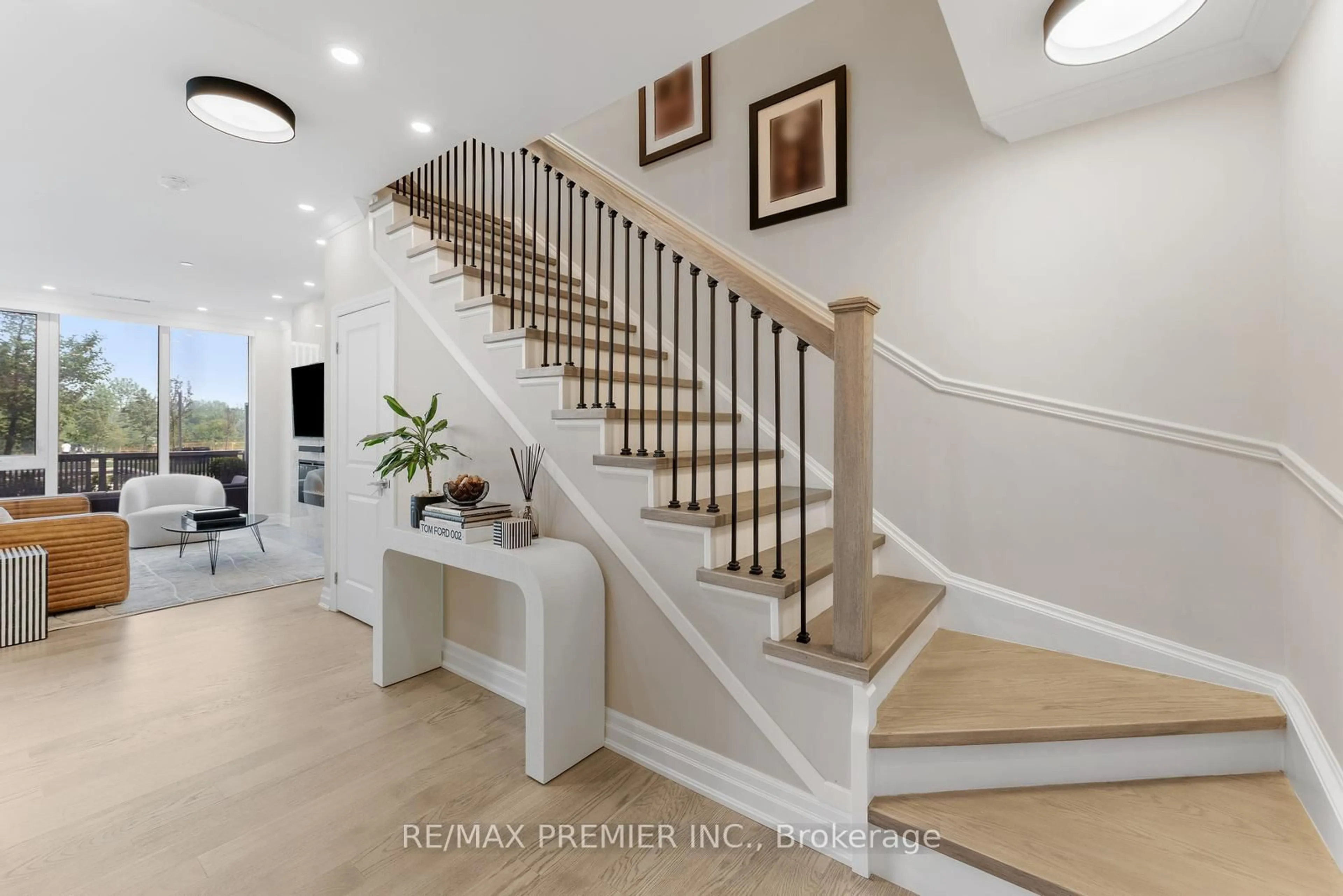Stairs for 10 Rouge Valley Dr #111, Markham Ontario L6G 0G9